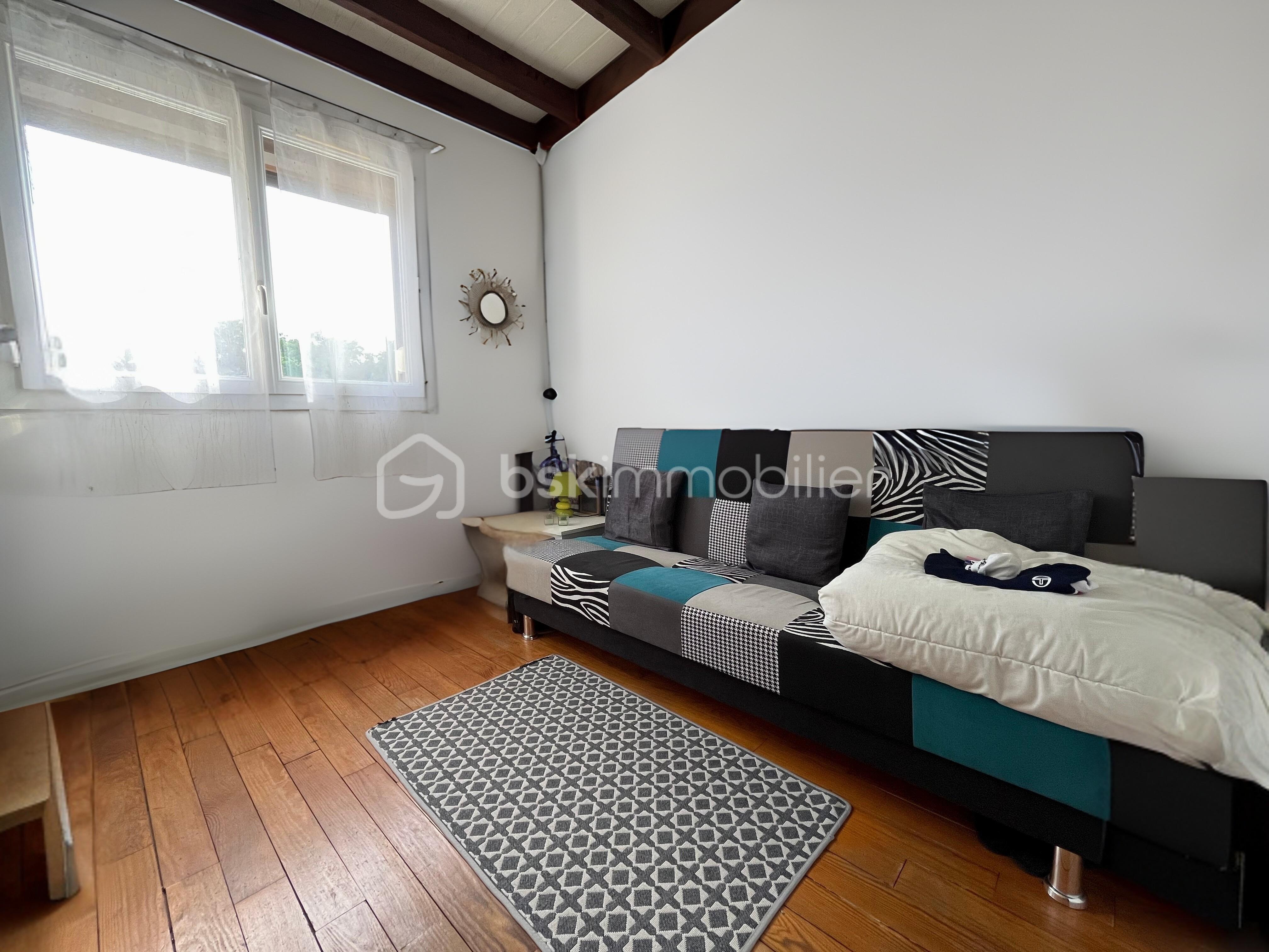 Maison de 100 m² - 020c3a52-0249-4e24-a019-866f398fcc11.jpg