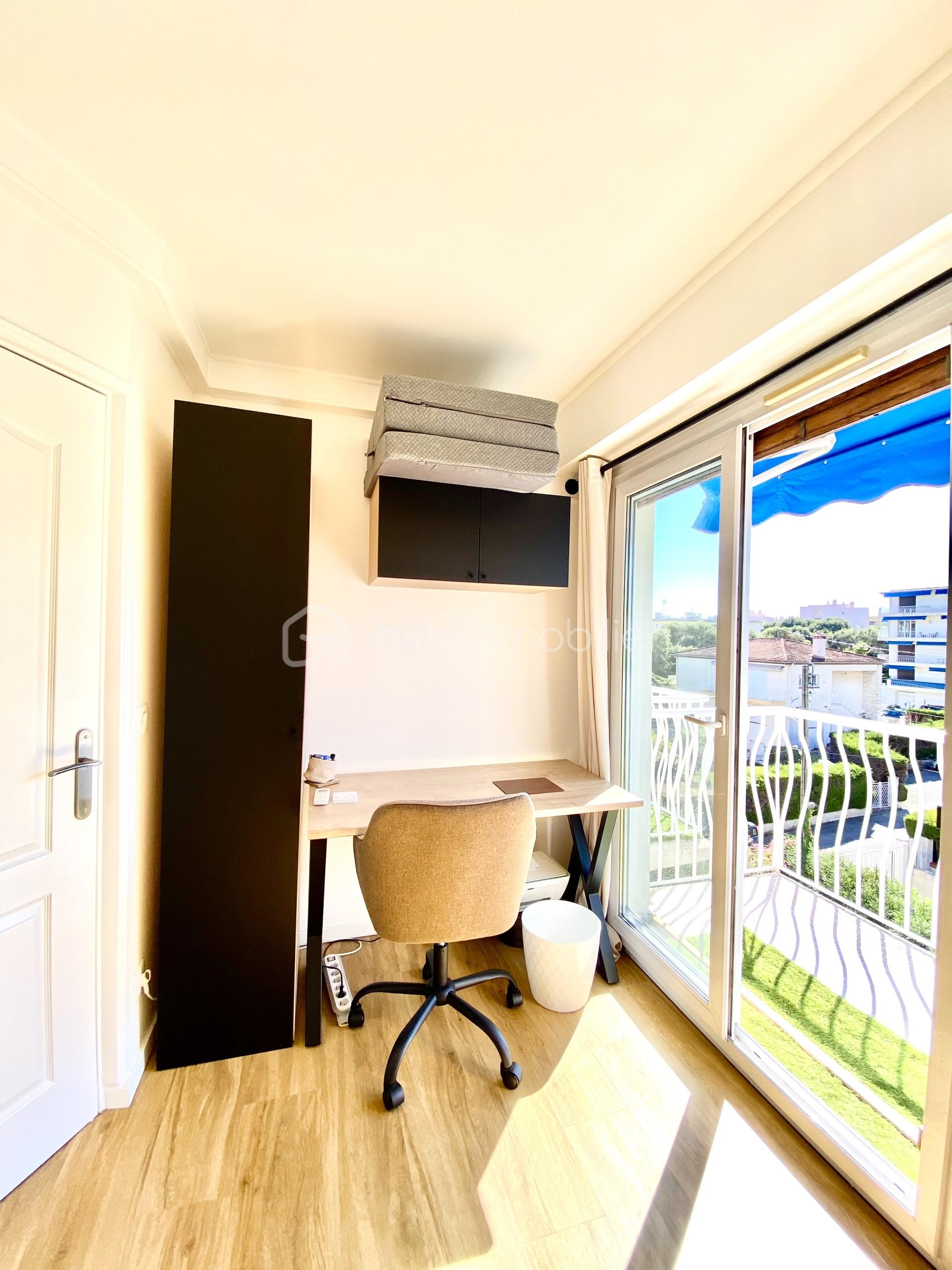Appartement de 58 m² - chambre 2 bureau.jpg