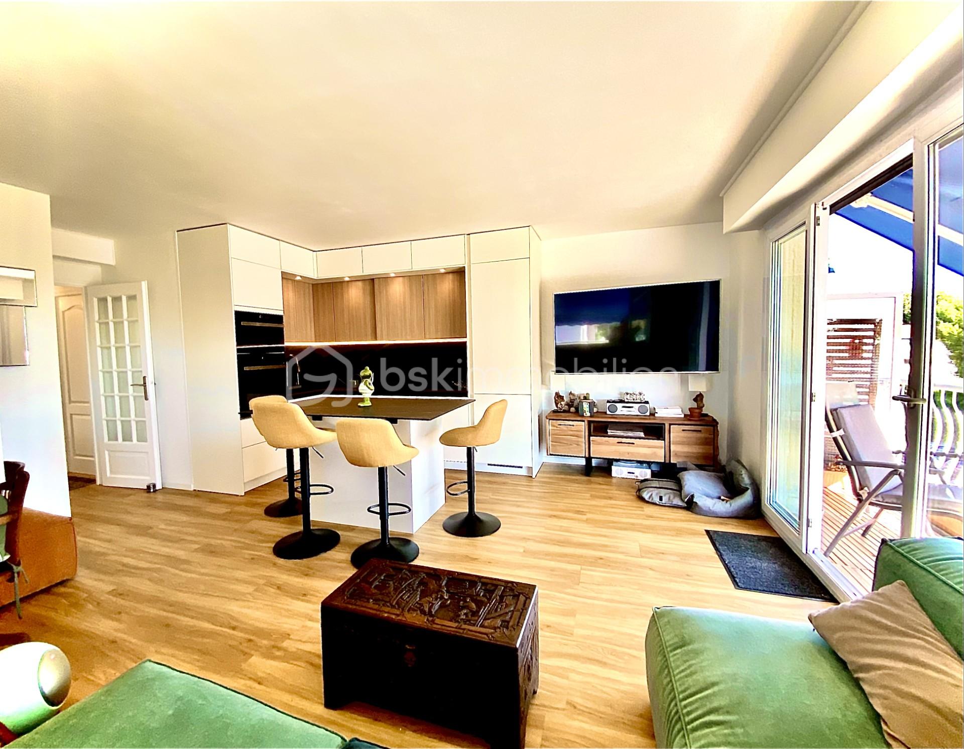 Appartement de 58 m² - TV SALON ensemble.jpg