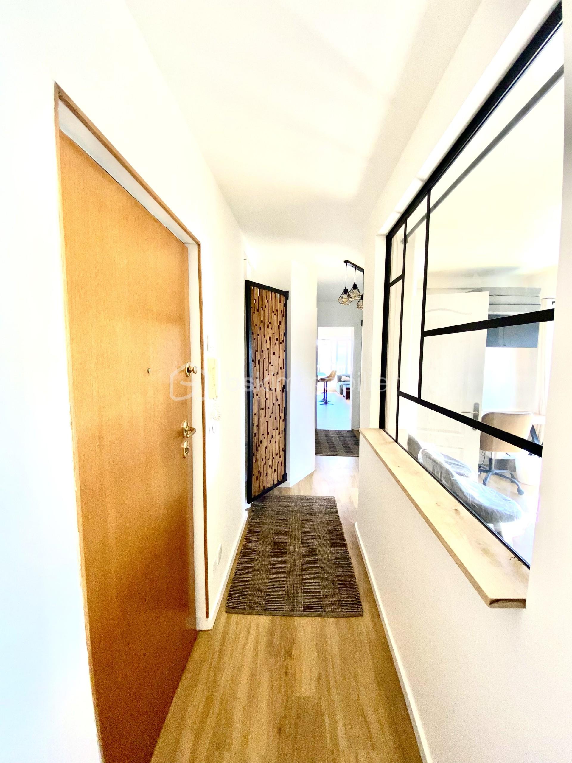 Appartement de 58 m² - couloir.jpg