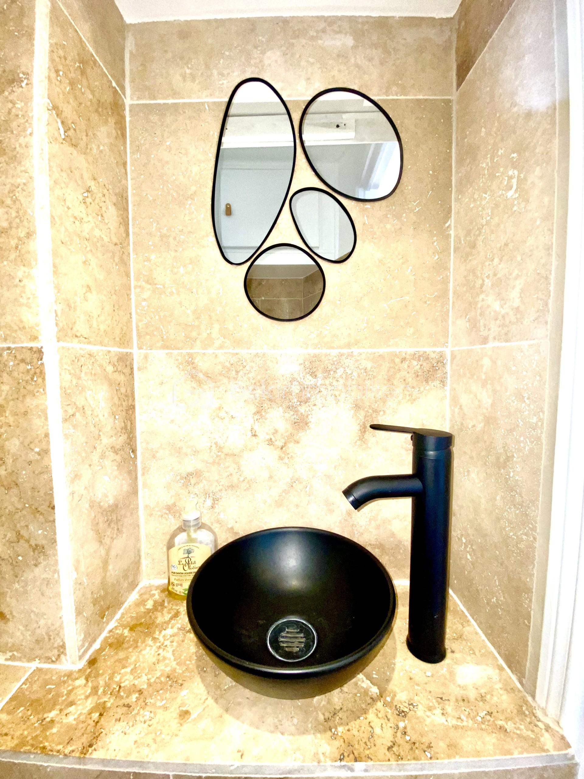 Appartement de 58 m² - toilette.jpg