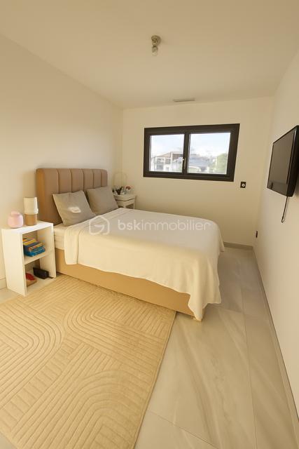 Maison de 115 m² - thumbnail_7A03BD02-ABC4-468B-B879-DC9102A7611E.png