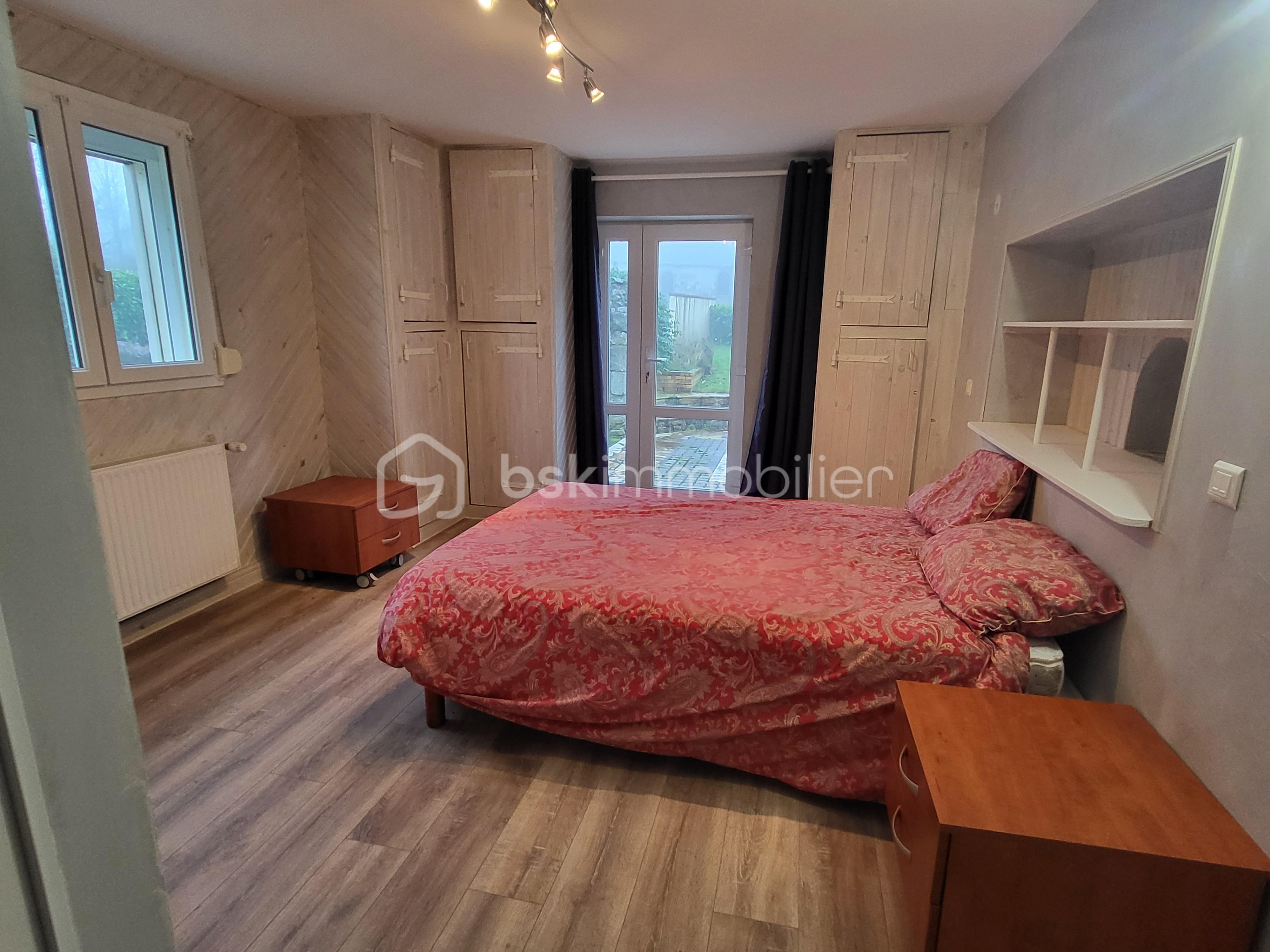 Maison de 140 m² - chambre bas.jpg