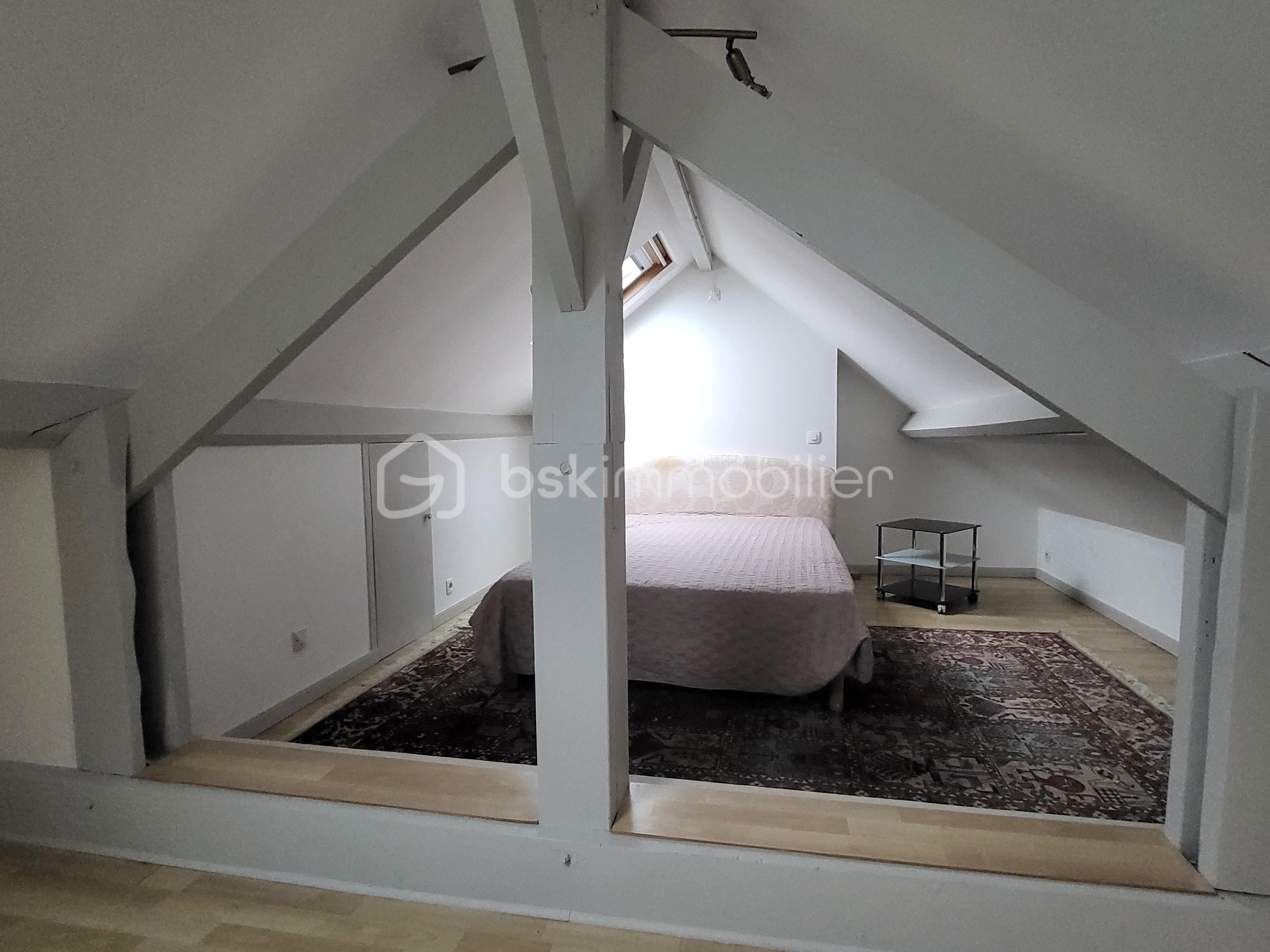 Maison de 140 m² - chambre dernier étage.jpg