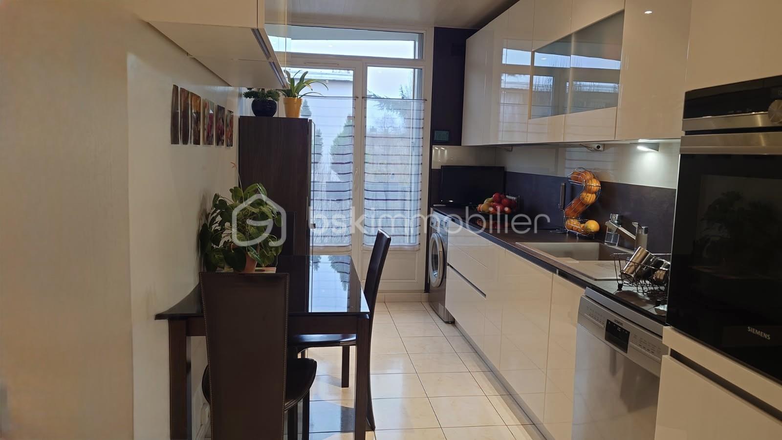 Appartement de 76,06 m² - thumbnail_8525470475670382189.jpg