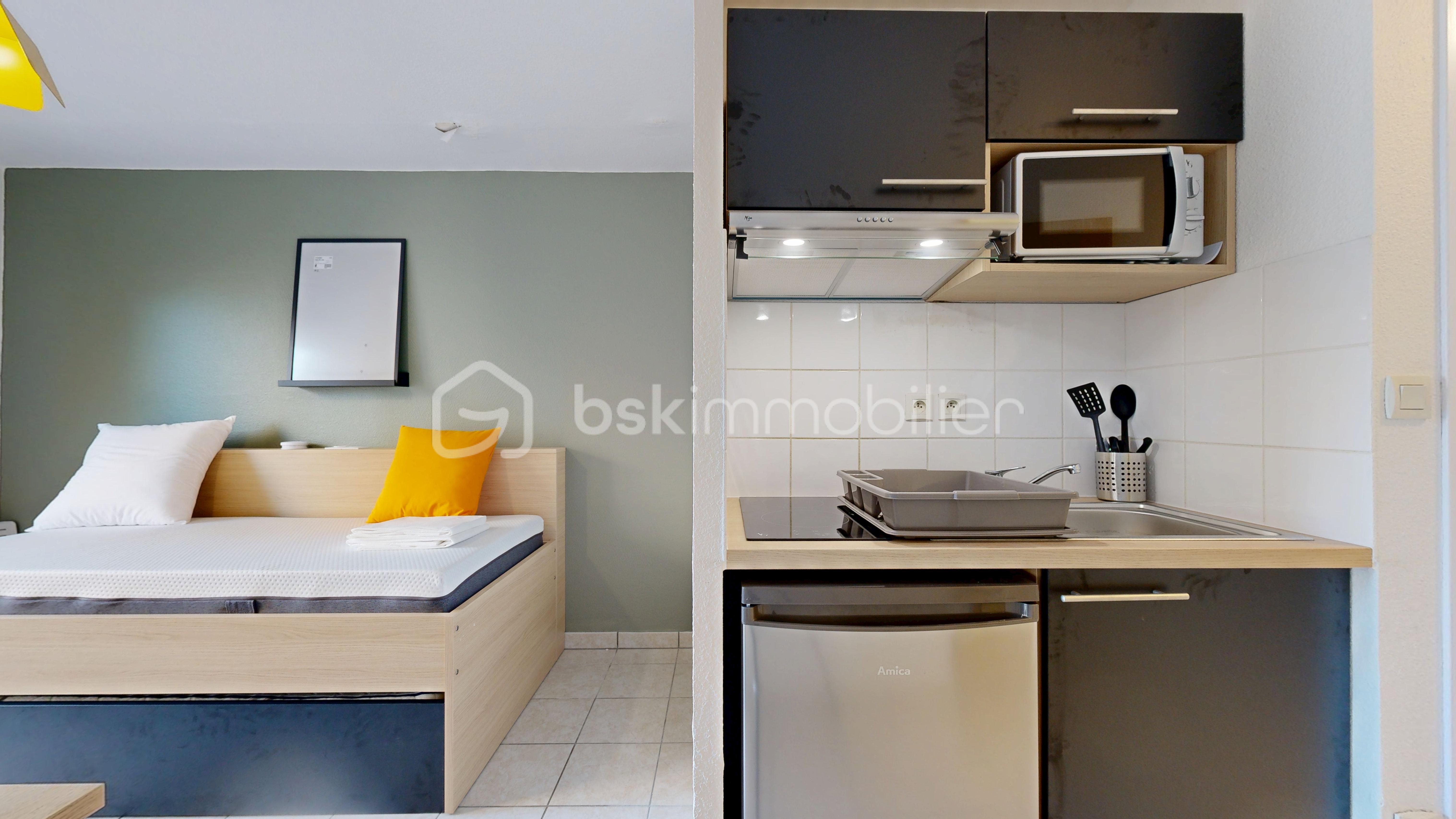 Studette de 18 m² - 43-Rue-Du-Petit-Tour-01172026_152938.jpg