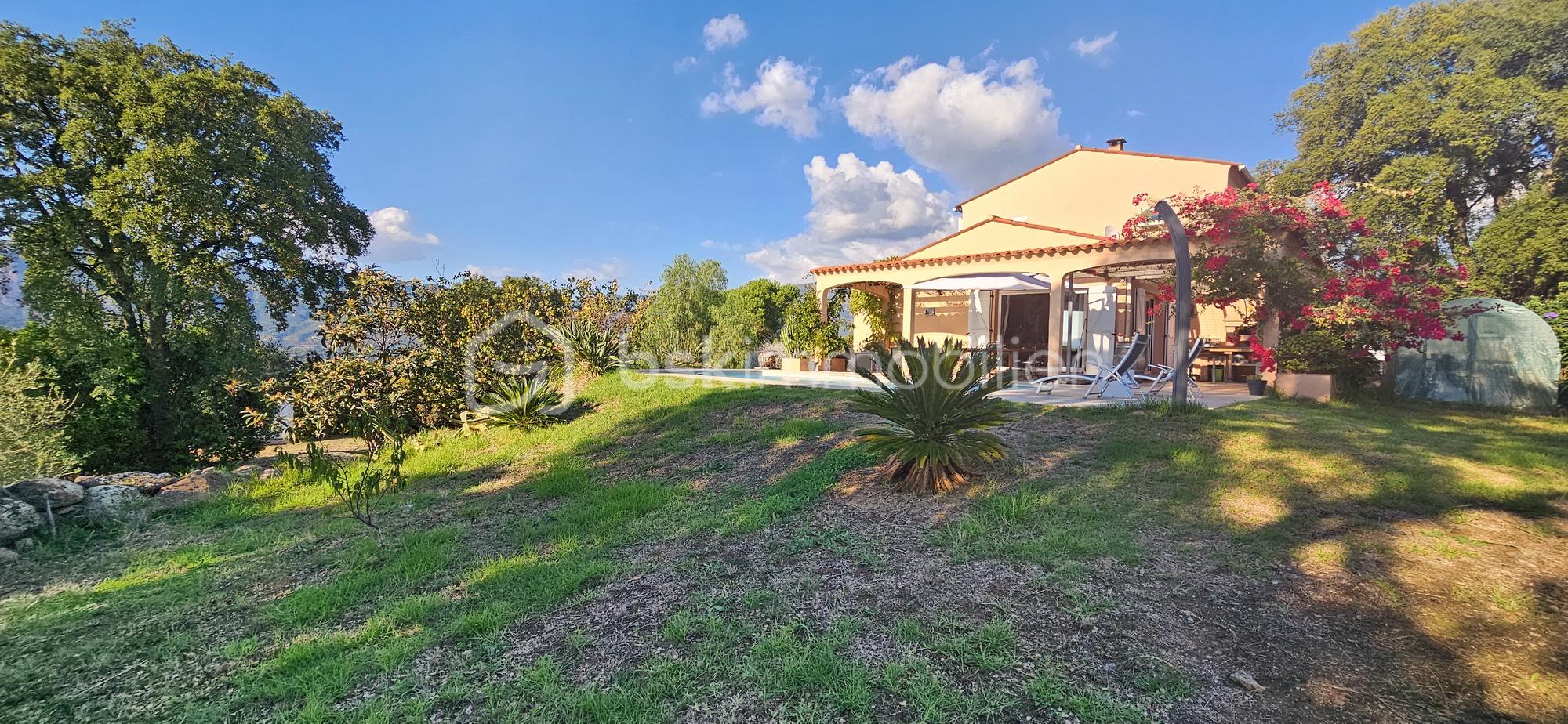 Maison de 157 m² - J.jpg