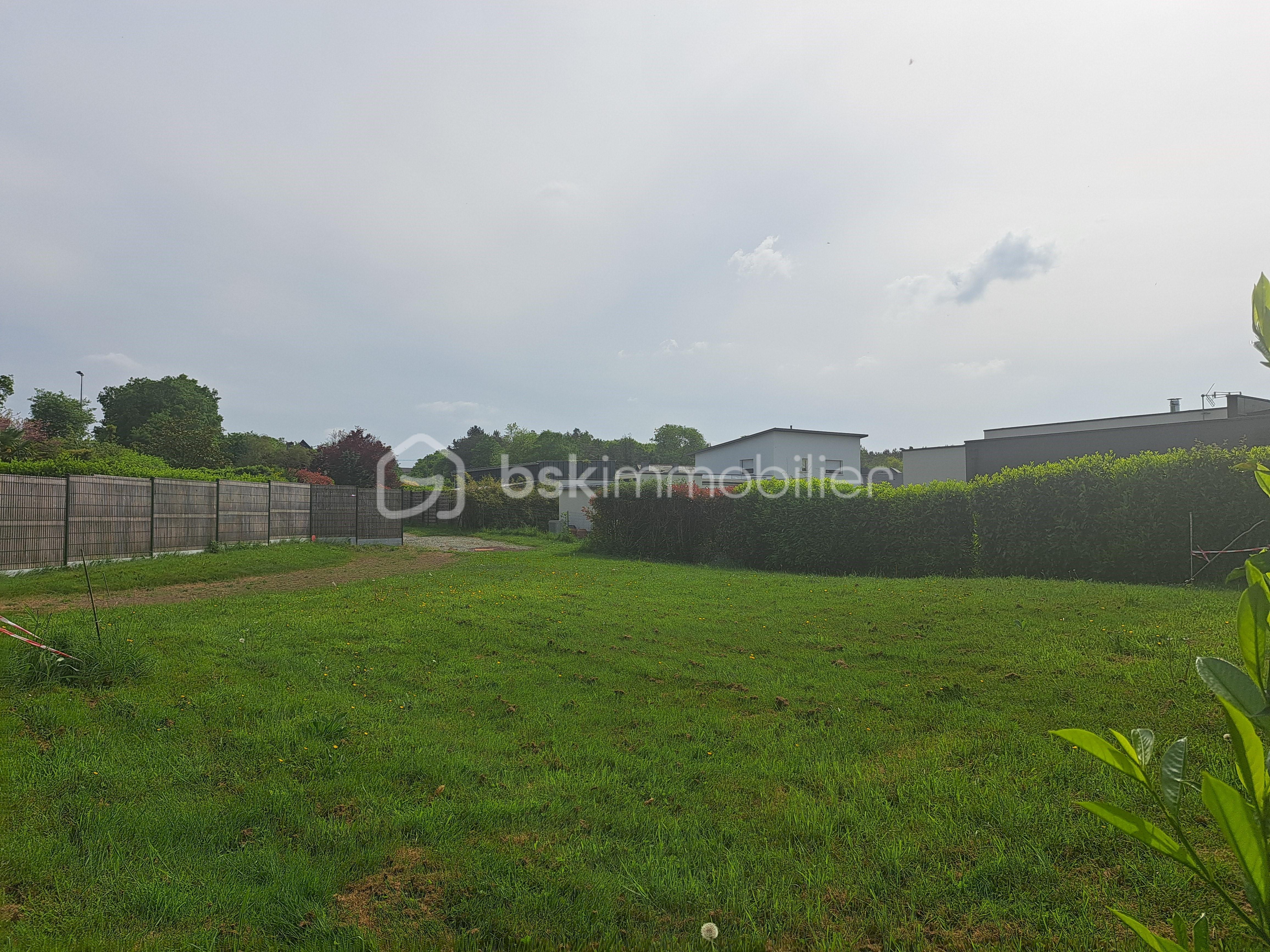 Terrain de 465 m² - terrain2025.jpg 3.jpg