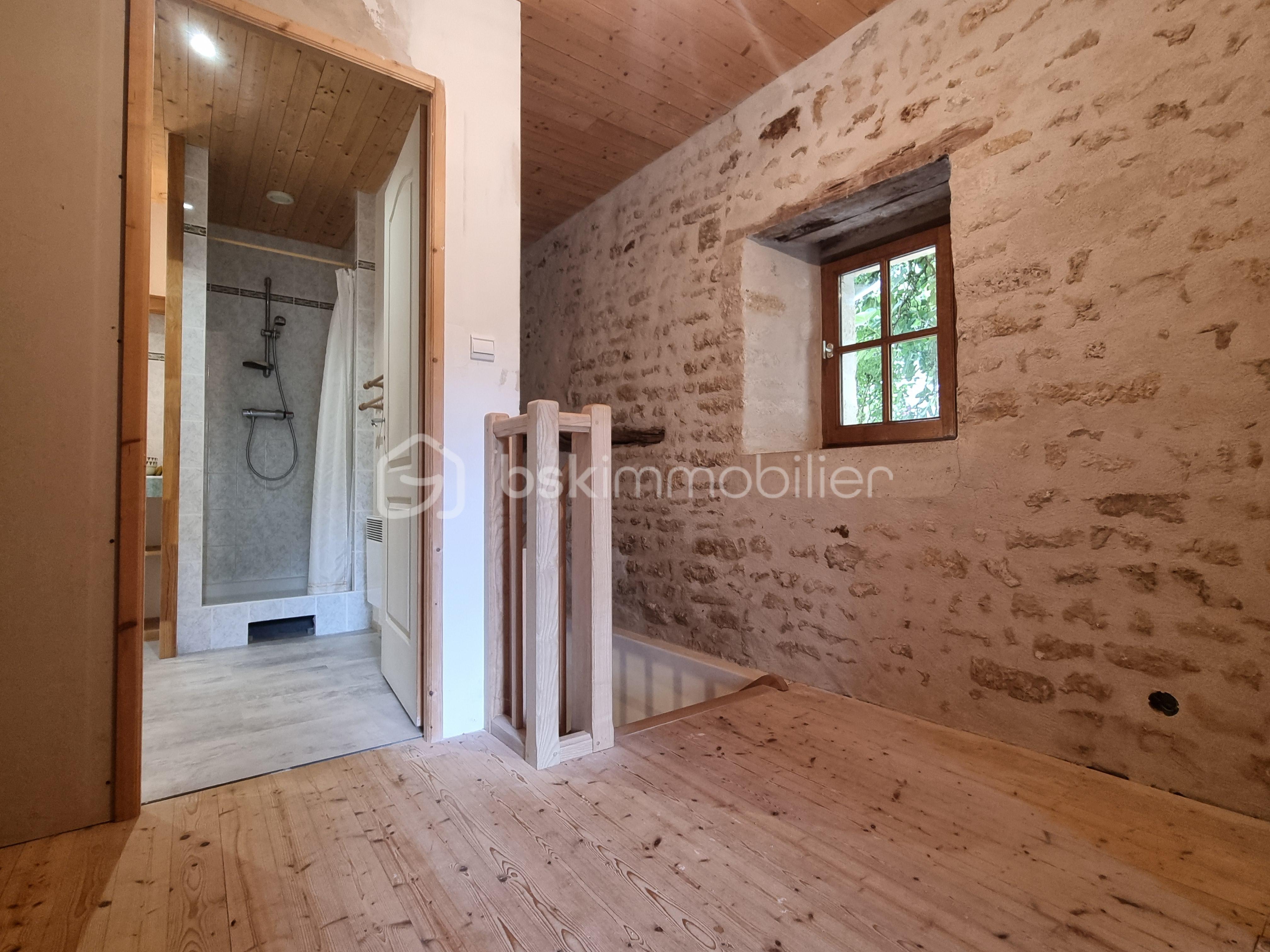 Maison en pierre de 88 m² - 20250730_124227.jpg