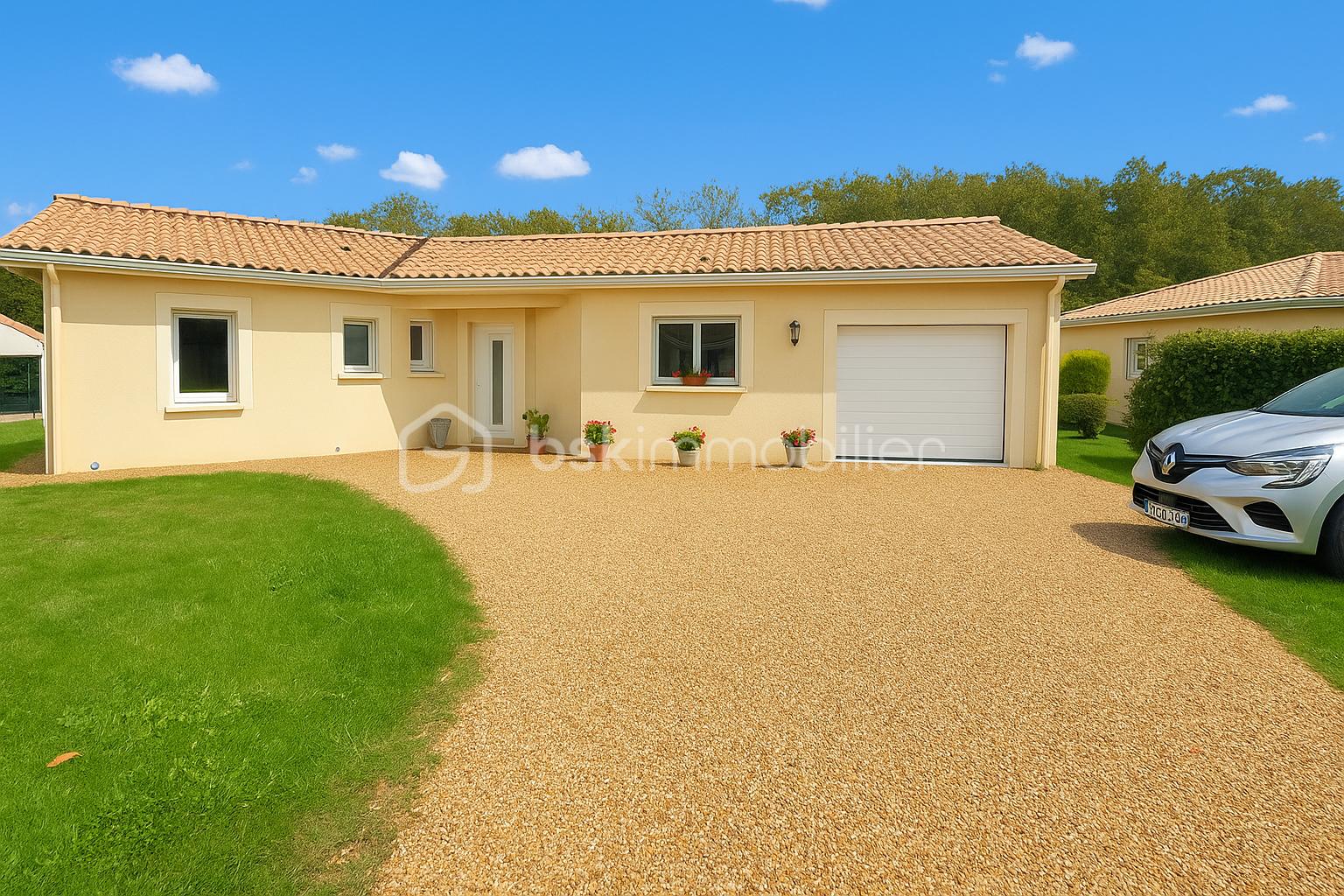 Maison contemporaine de 94 m² - A995C31B-E88C-446B-B87E-0BCBFBDFAE5E.PNG
