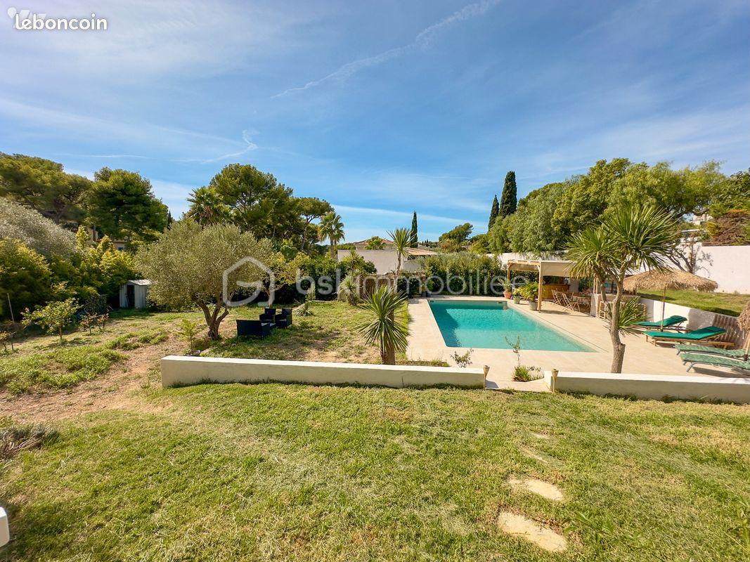 PISCINE LEILA SUR LE BON COIN DES NOTAIRES.jpg