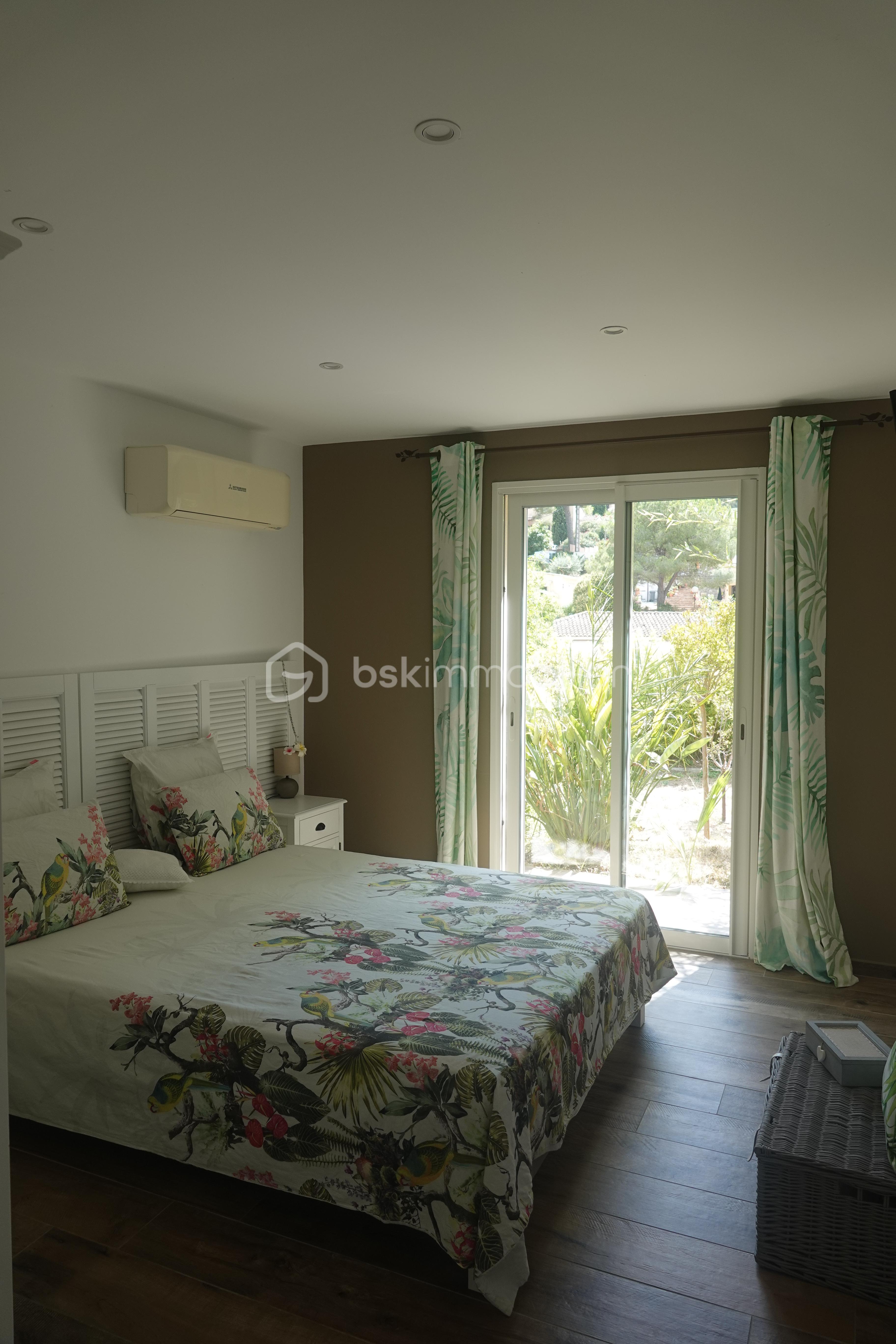 CHAMBRE RDCH.JPG