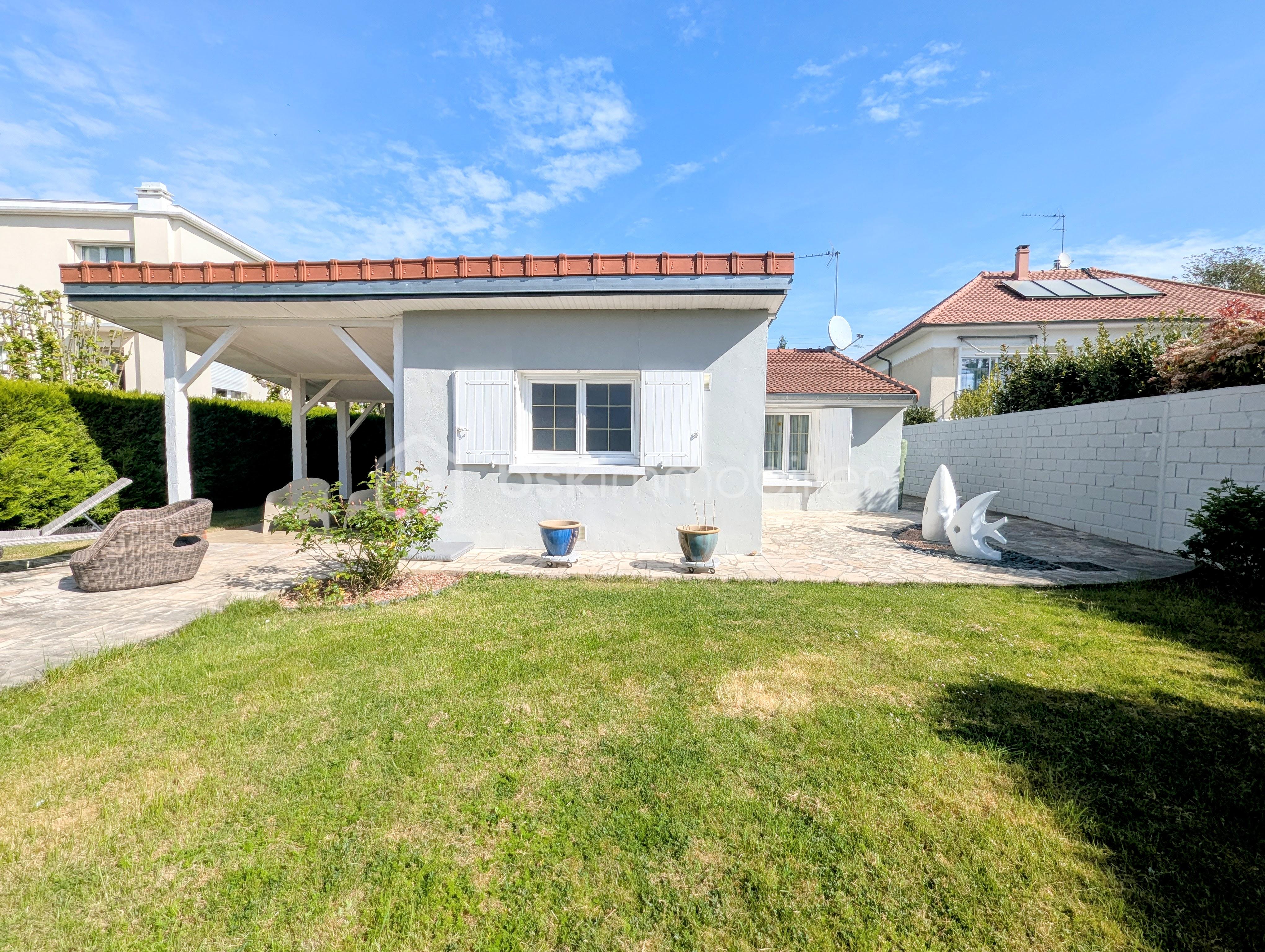 maison Sucy en Brie terrain 2.jpg