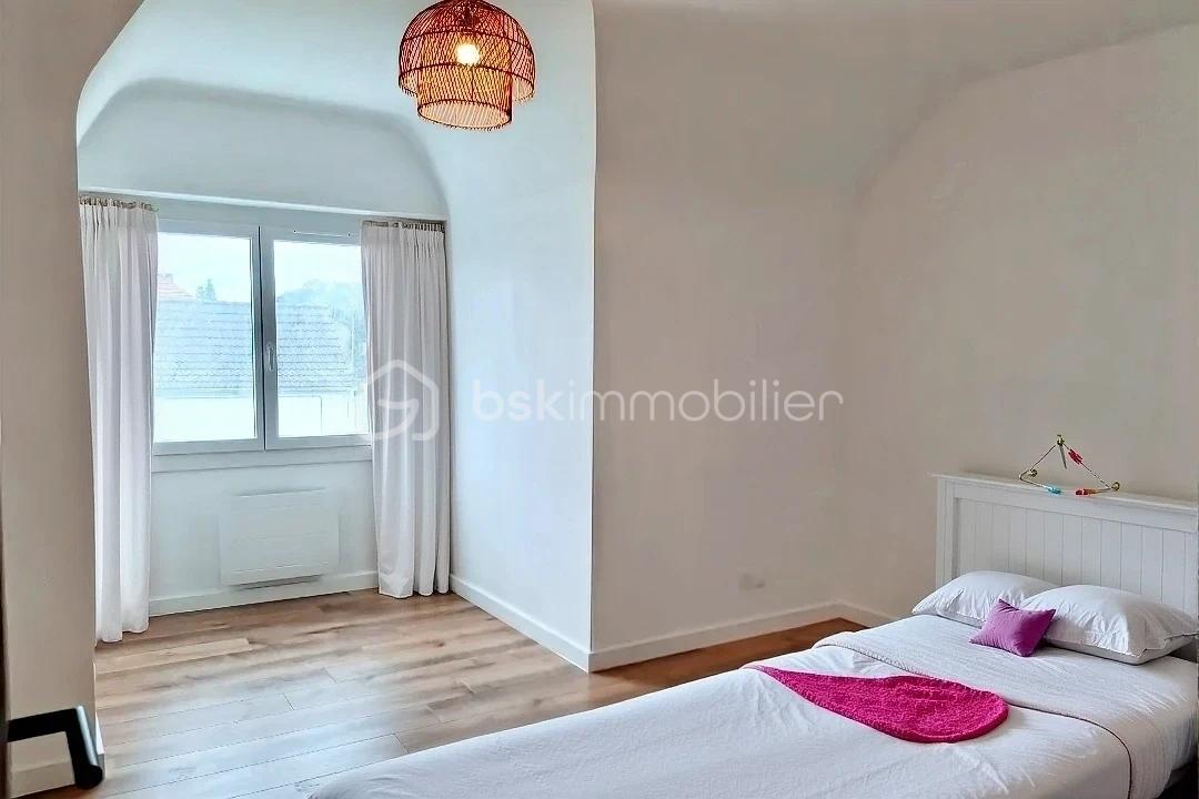 Maison traditionnelle de 125,65 m² - hoqi-photo(38).jpg