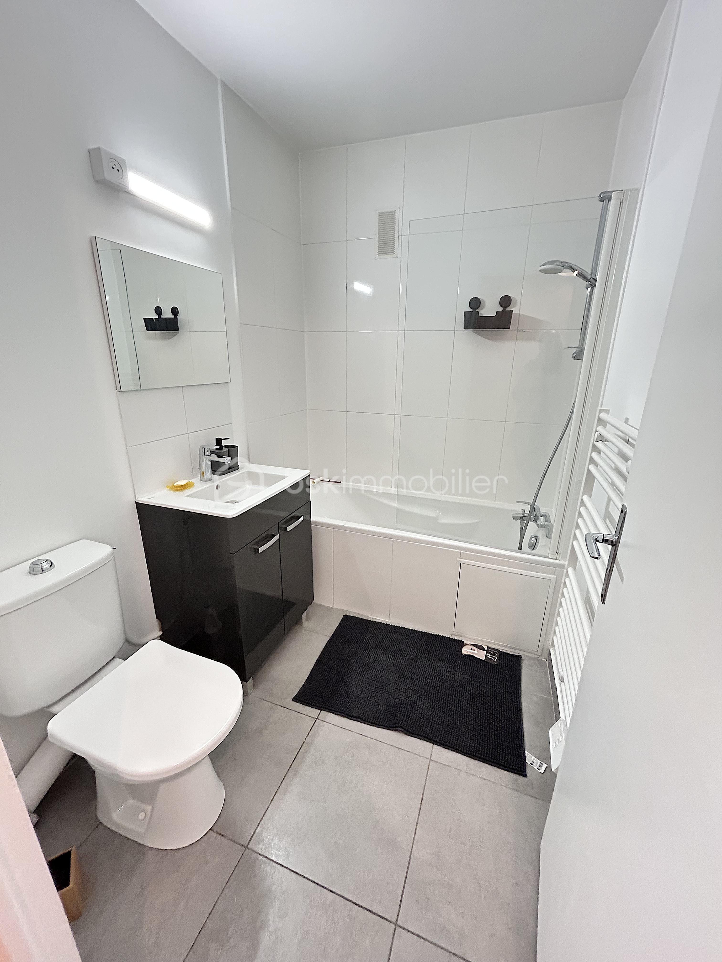 Appartement de 32,71 m² - sdb.jpeg