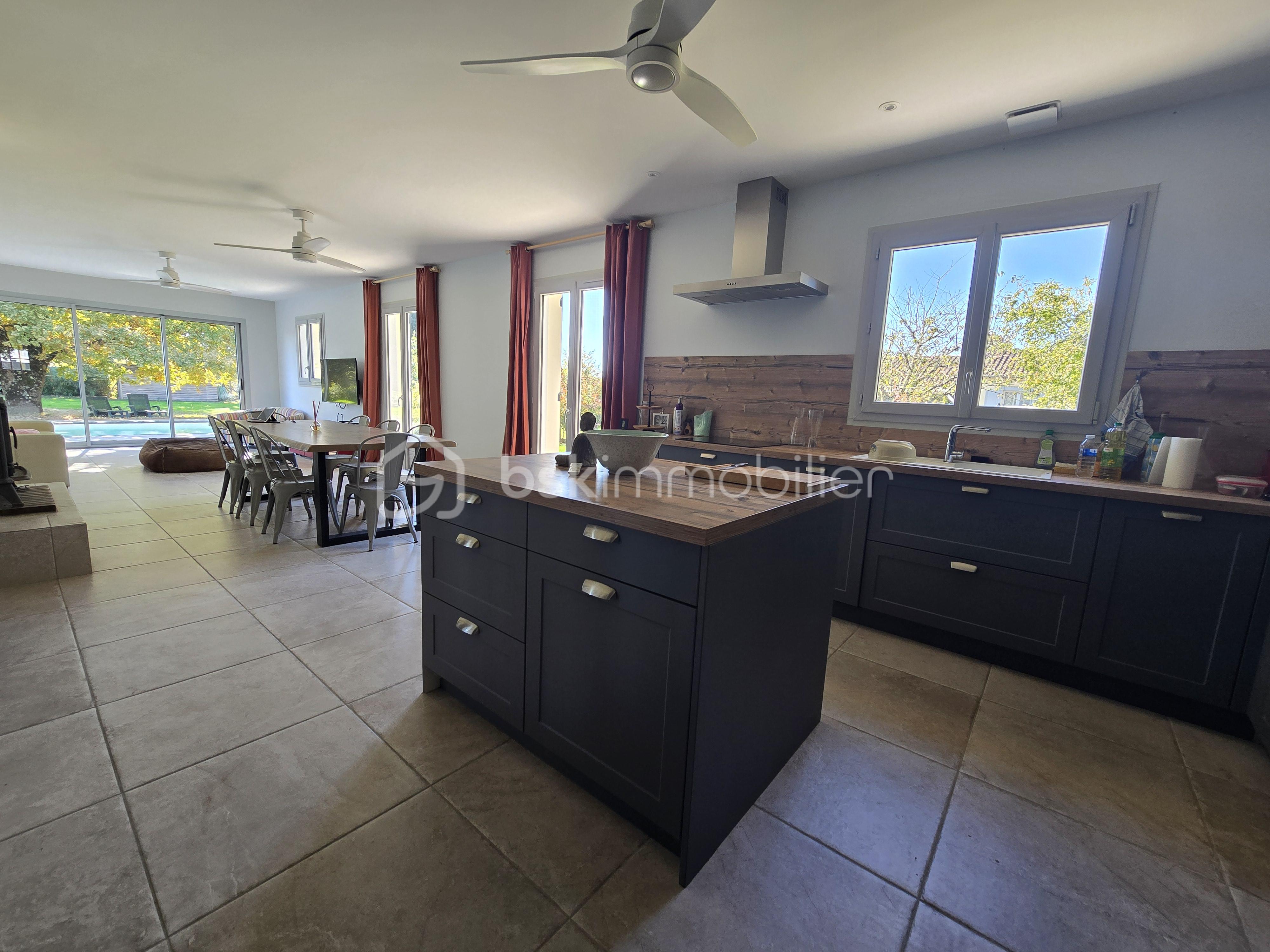 Maison de 140 m² - 20251015_151115.jpg