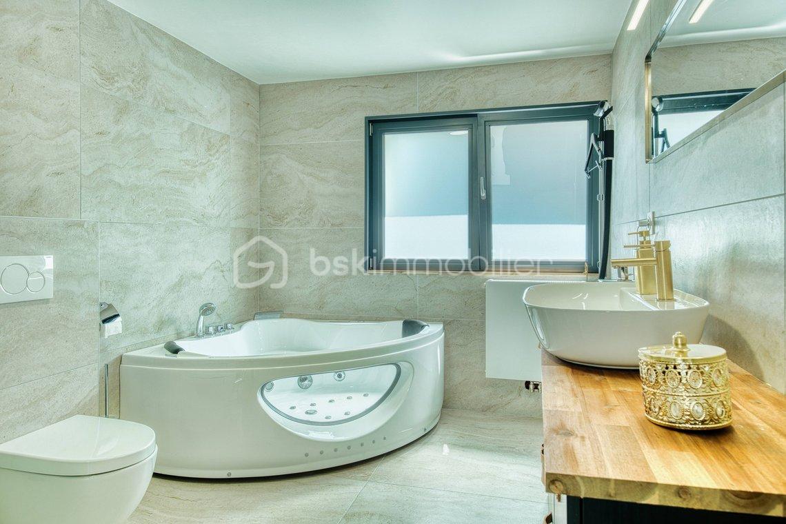 Maison d architecte de 168 m² - 1fuOYQfh9AHphzEYvUM1bkxFRpNZ-JpRz3v0YOX1b1UeJxFPc.jpeg