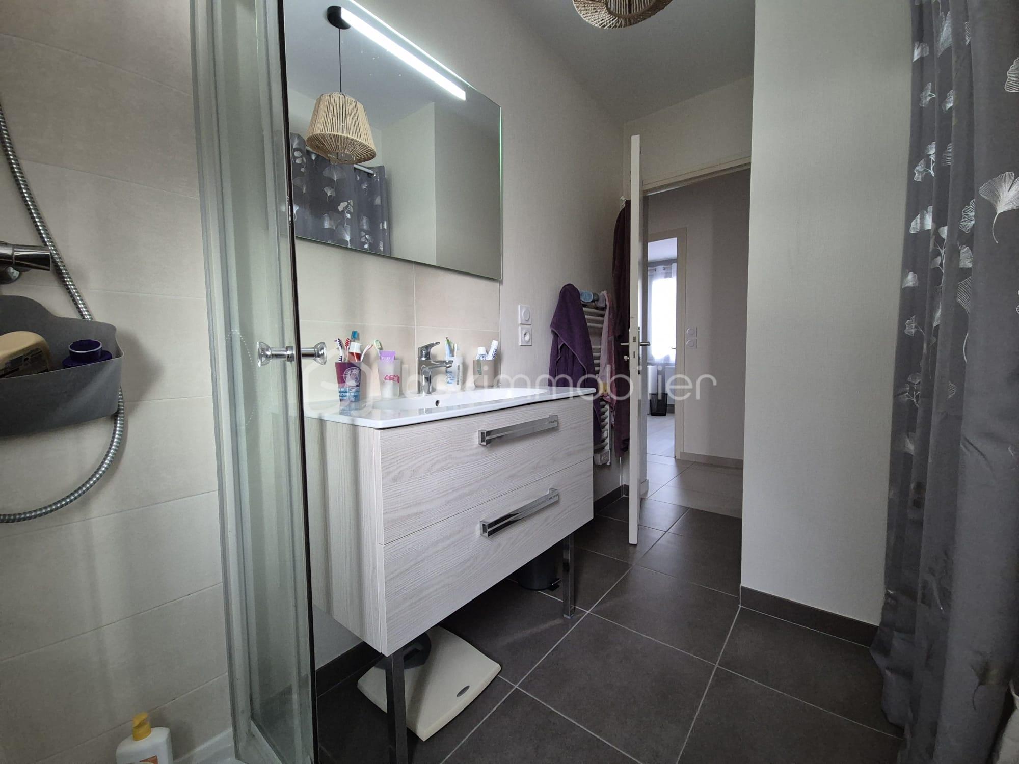 Maison traditionnelle de 136 m² - sde 1.jpeg