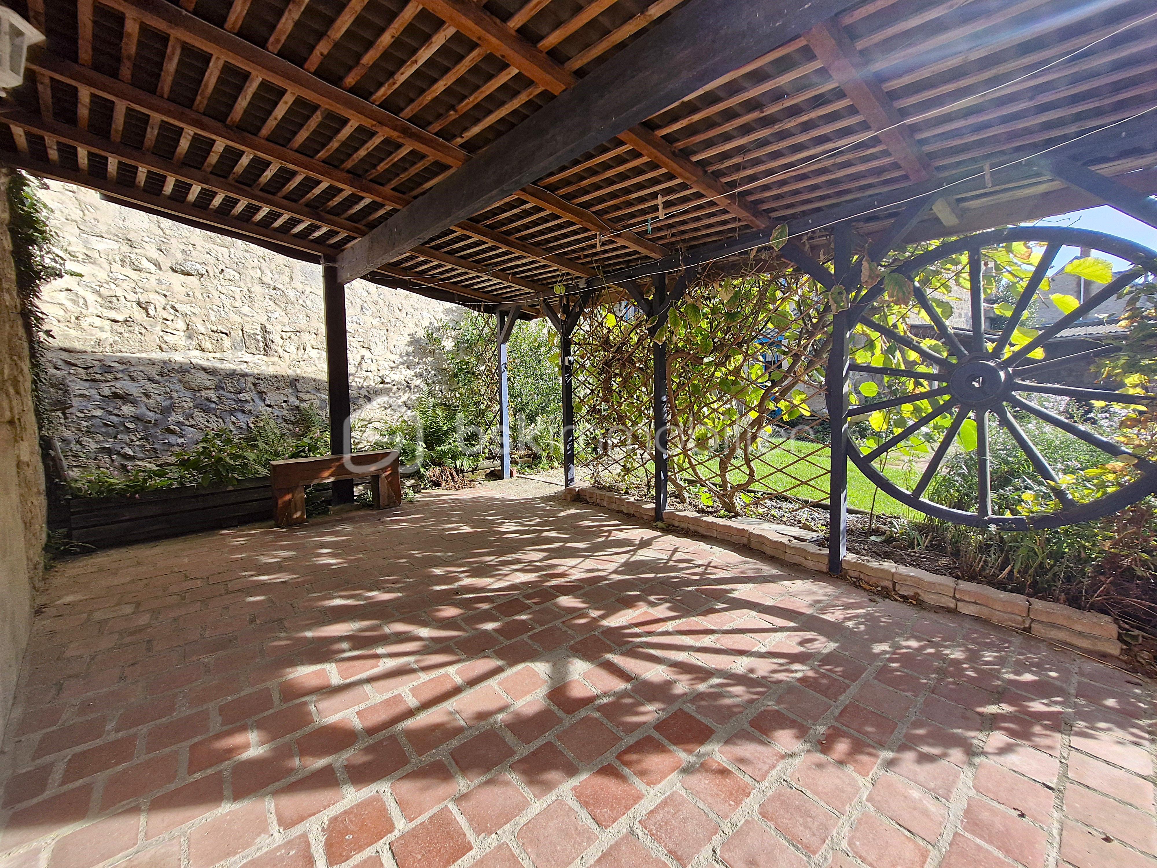Maison de village de 123 m² - terrasse.jpg