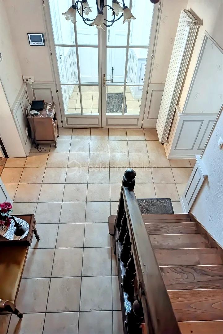 Demeure de 283 m² - hoqi-e176510ad13e48f1a5f6c5cc3836d590.jpg