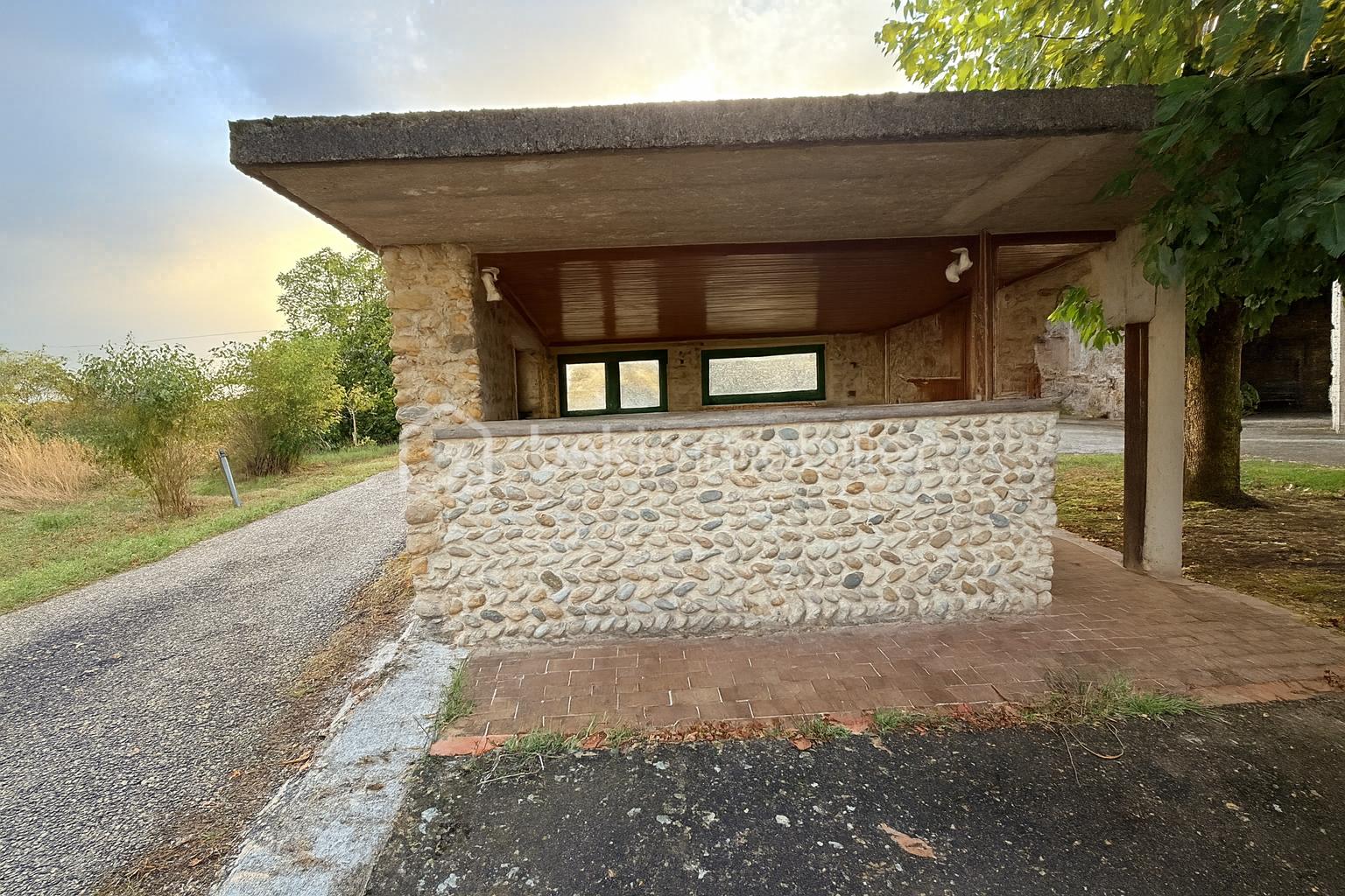 Corps de ferme de 110 m² - 43541068-3ac5-46e6-9192-689bd3d772bd.png