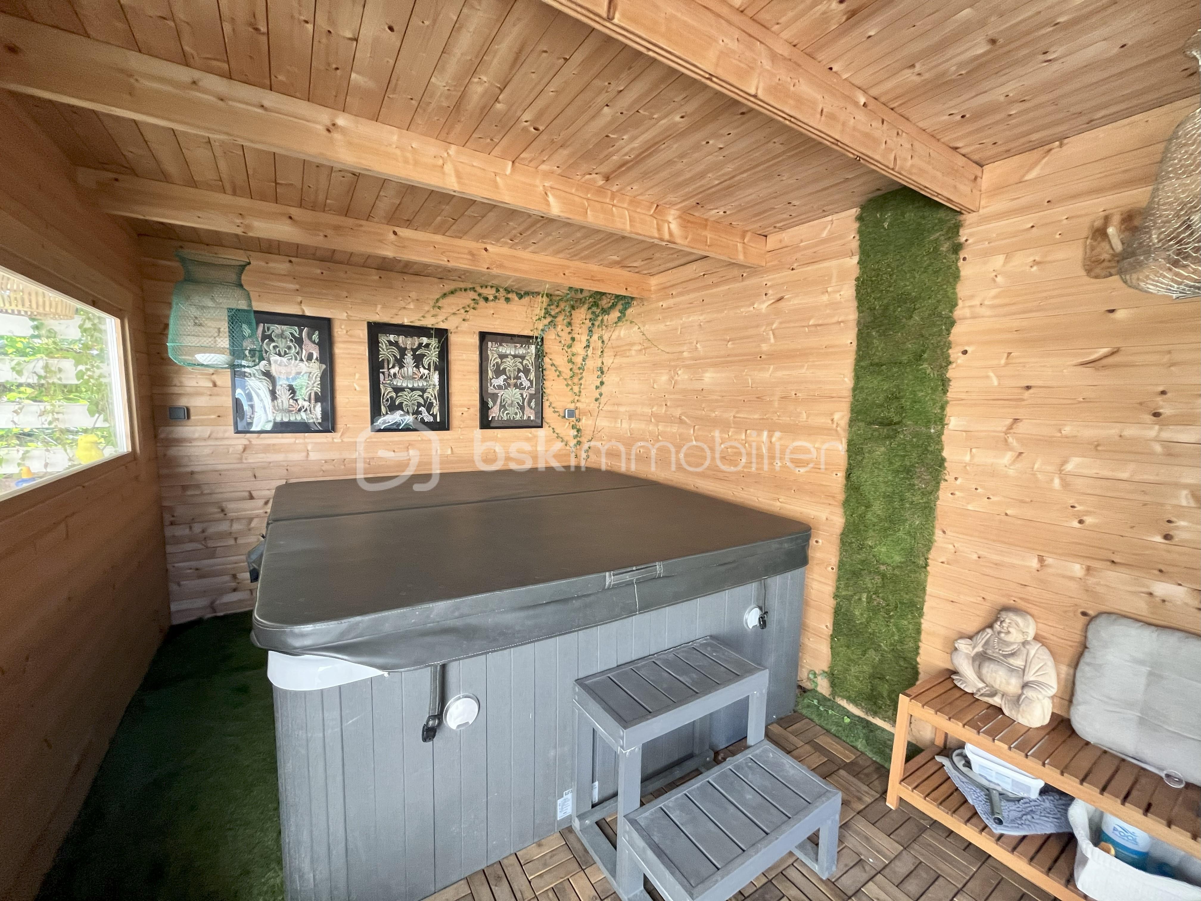 Villa de 170 m² - spa.jpg