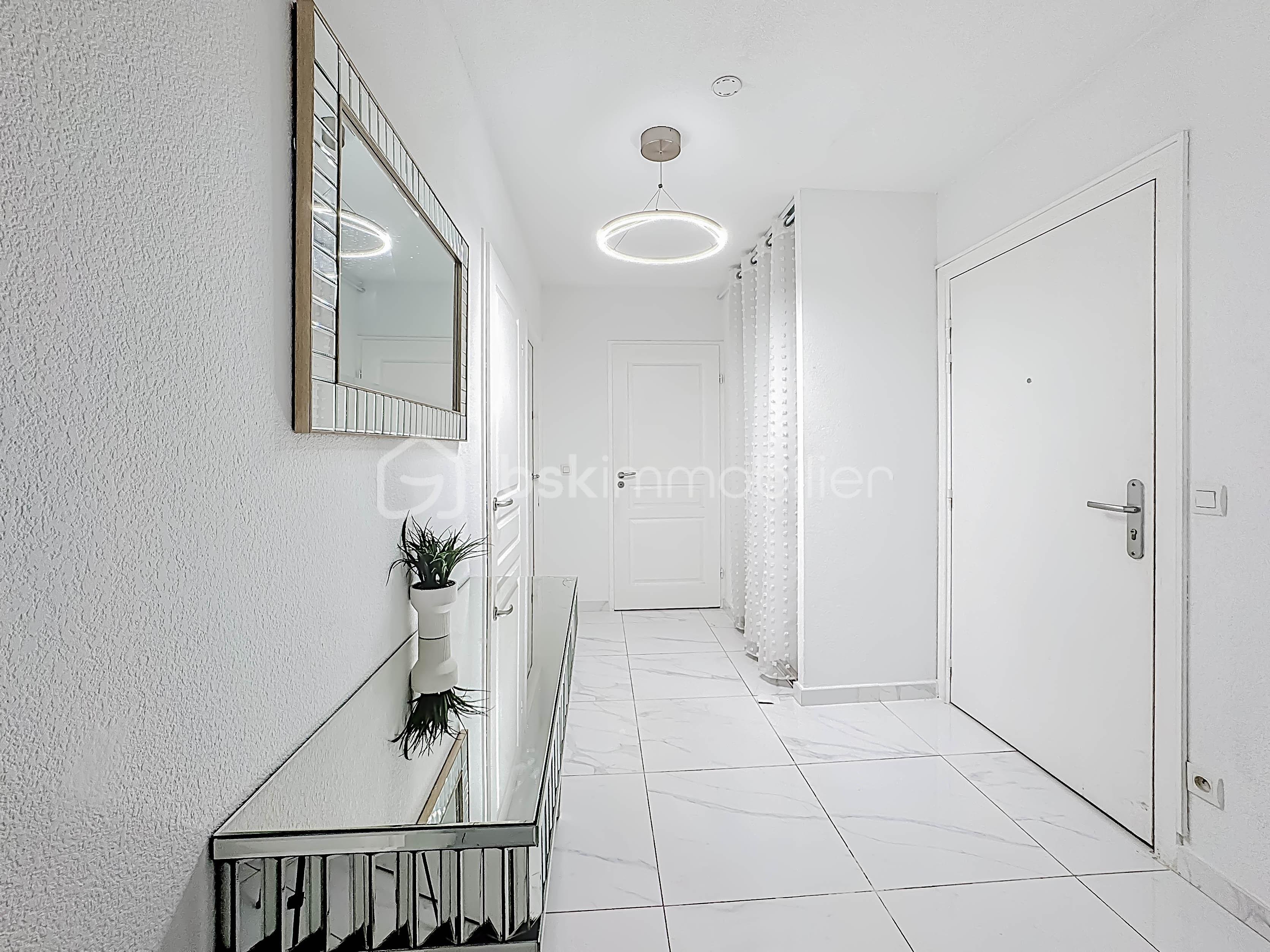 Appartement de 60 m² - photo-1765288056.jpg