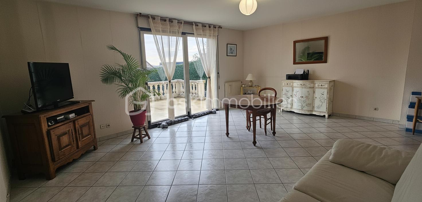 Demeure de 240 m² - 17.generated_2025-12-10T14_30_56.747.jpg