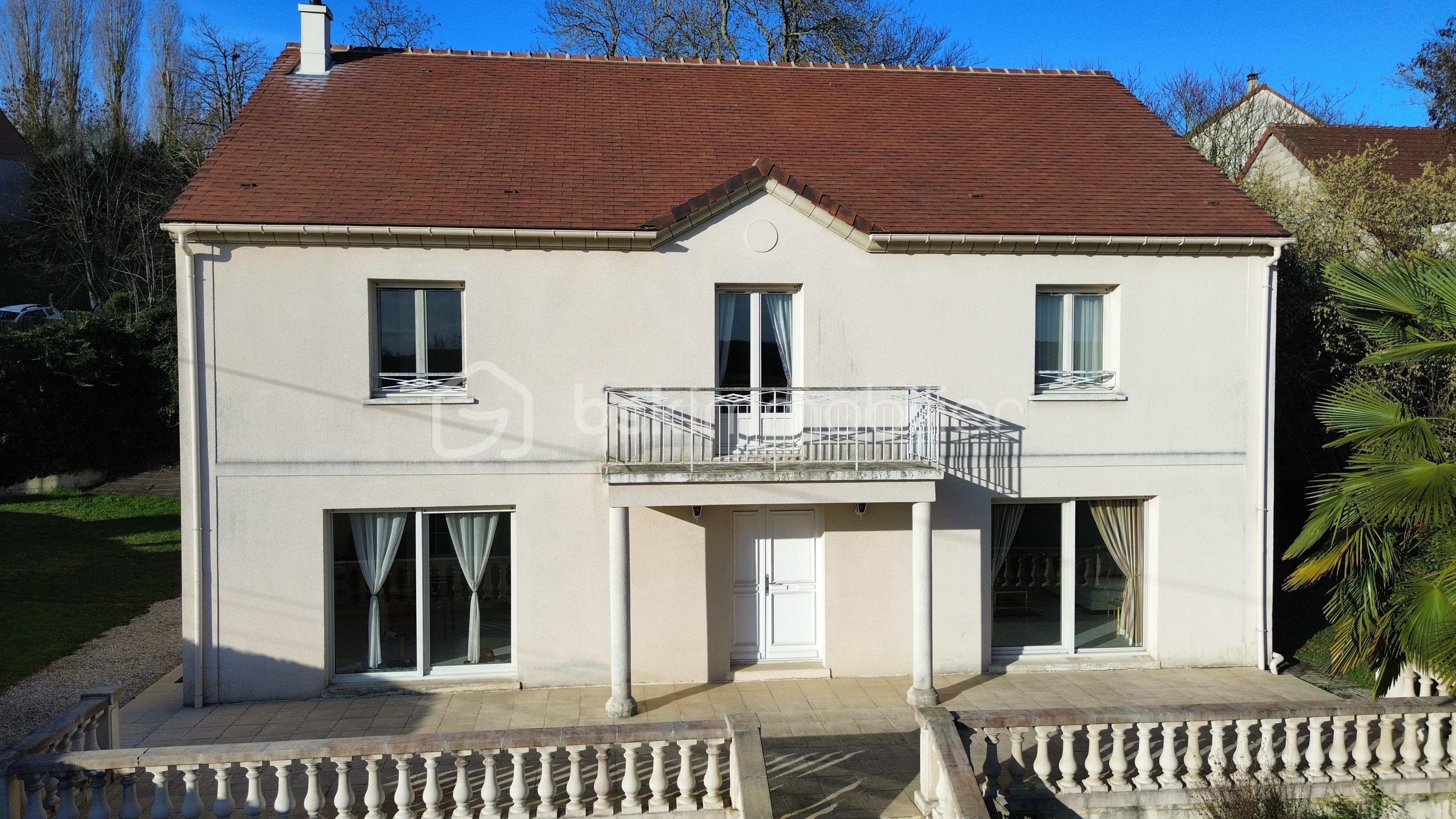 Demeure de 240 m² - dji_fly_20251216_140840_21_1765890625410_photo_optimized.jpg