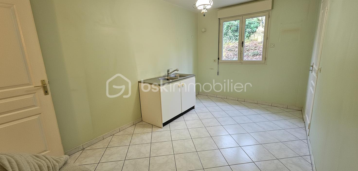 Demeure de 240 m² - 7.generated_2025-12-10T12_53_46.633.jpg