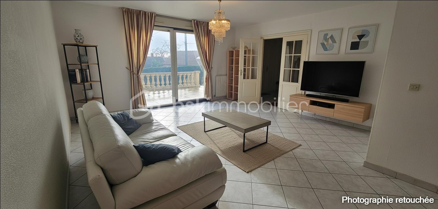 Demeure de 240 m² - 5.generated_2025-12-10T13_01_34.578.jpg