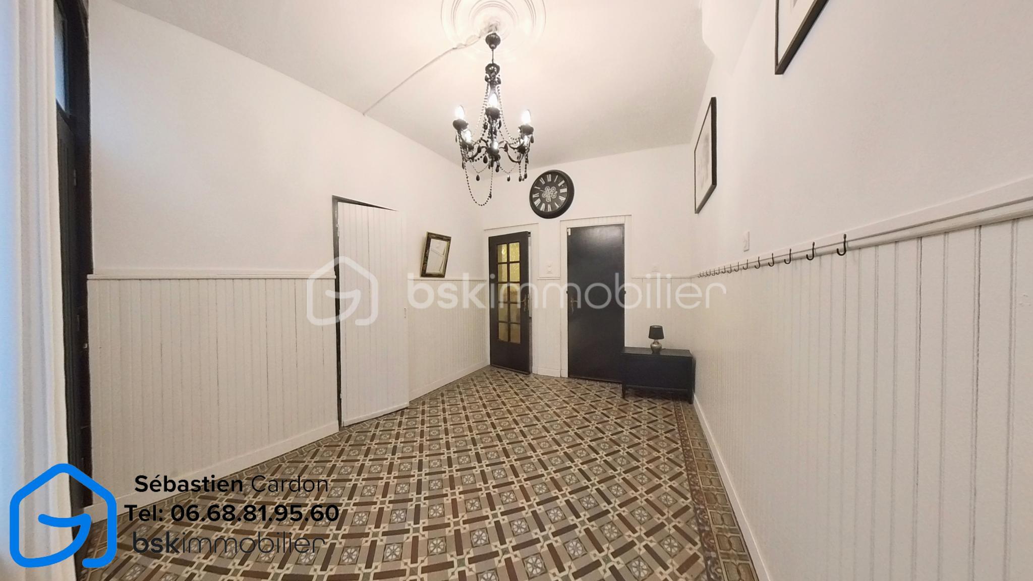 Corps de ferme de 213 m² - Home (18).png