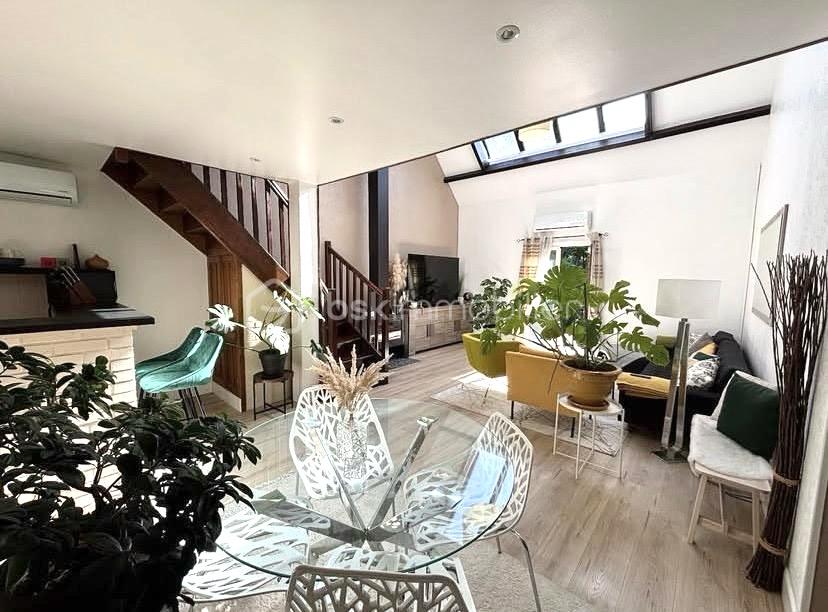 Maison de 141 m² - 3afdc4ac-0058-4aad-ba41-20fdc17c68cb.jpeg