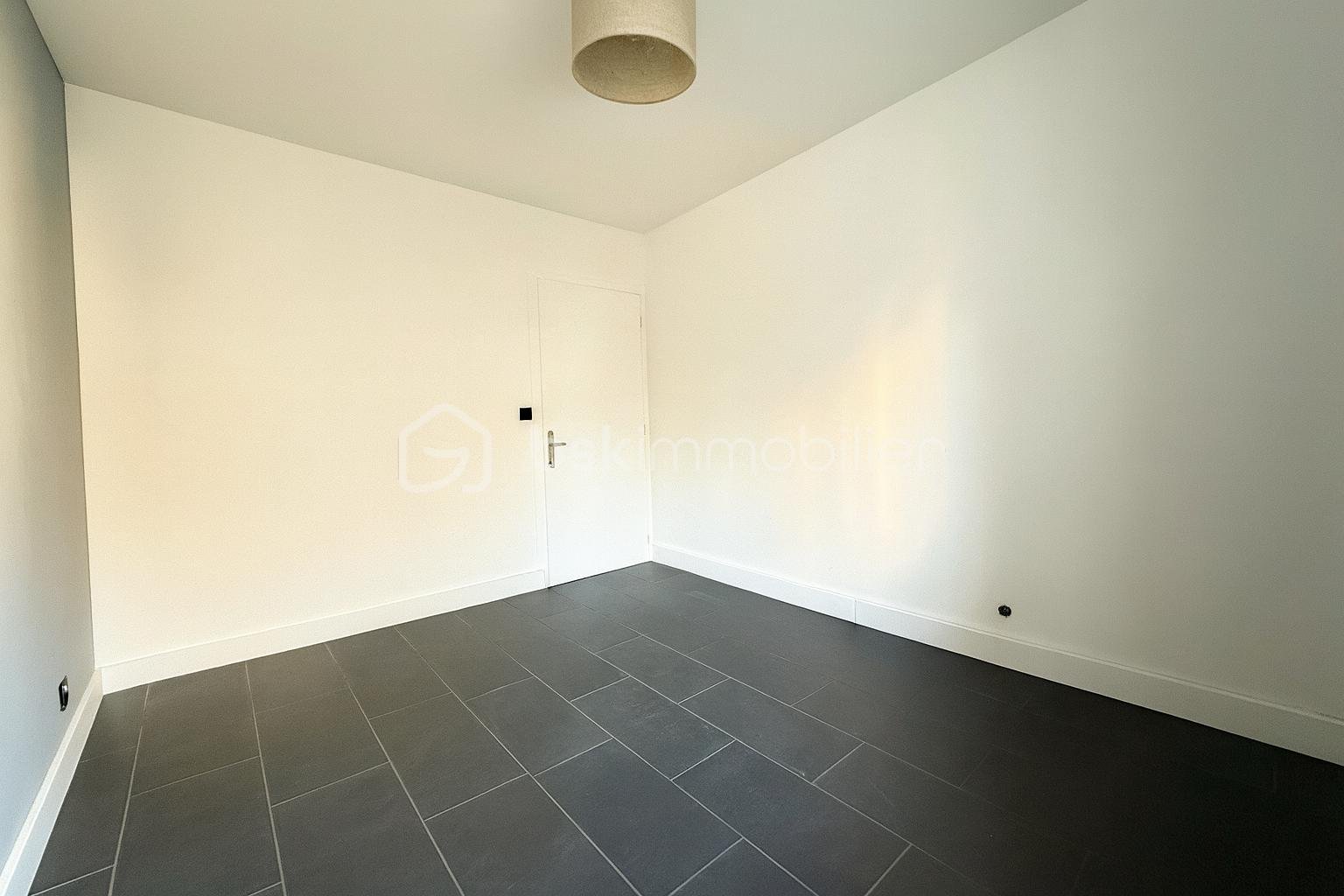 Appartement de 91 m² - 051c5cb6-9d05-446d-9f75-a1dddb2b6c4b.png