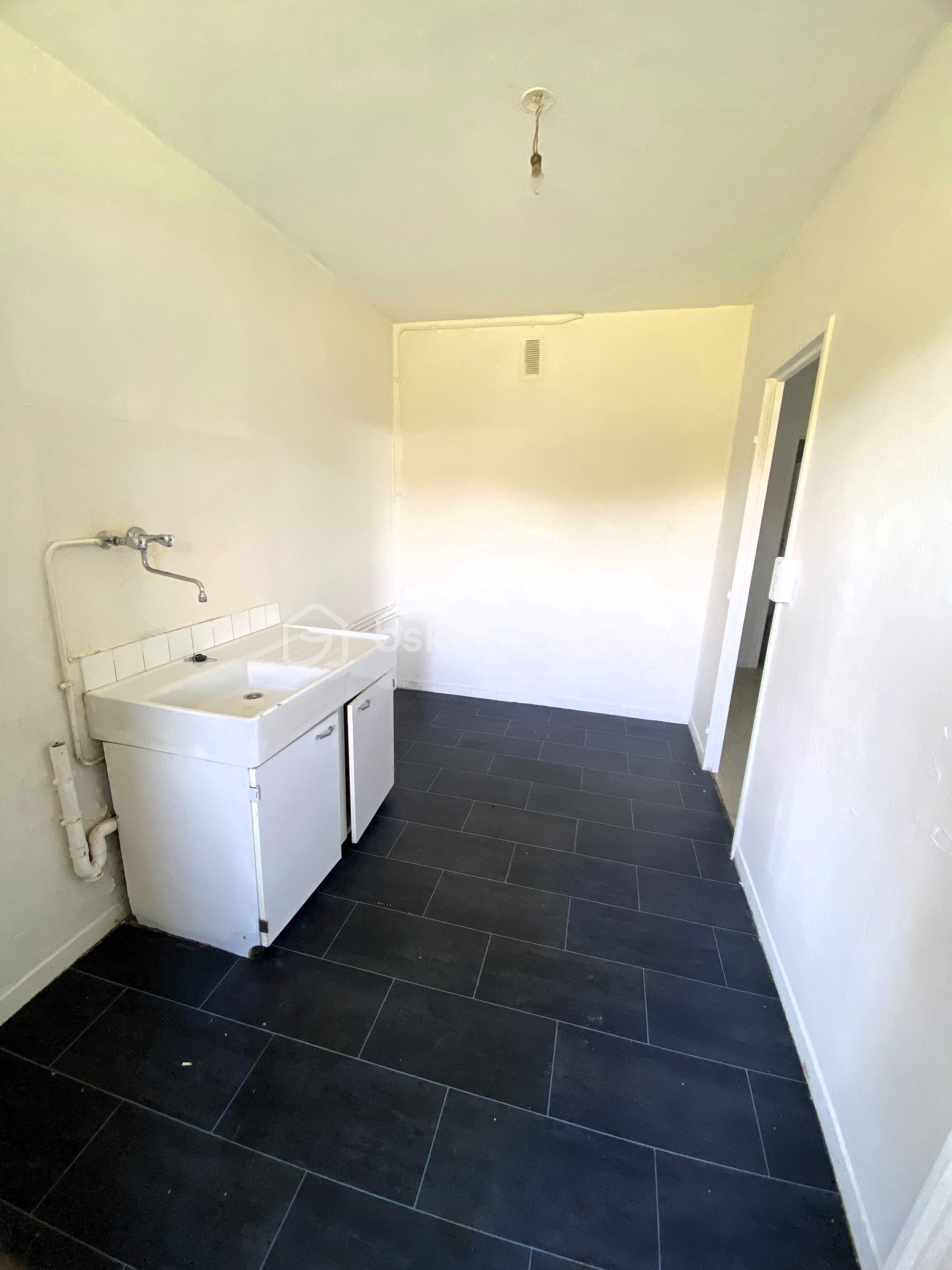 Appartement de 61 m² - Vue 2 cuisine.jpg