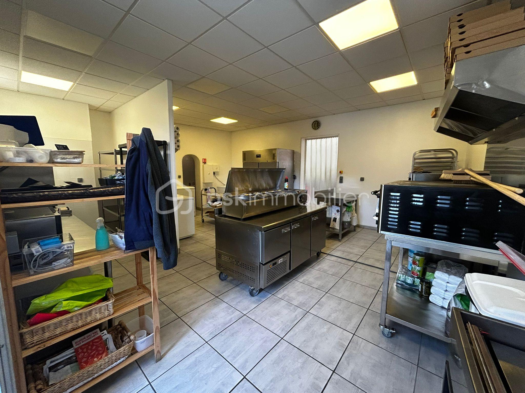 Fonds de commerce - WhatsApp Image 2025-11-03 à 16.17.27_b101eda7.jpg