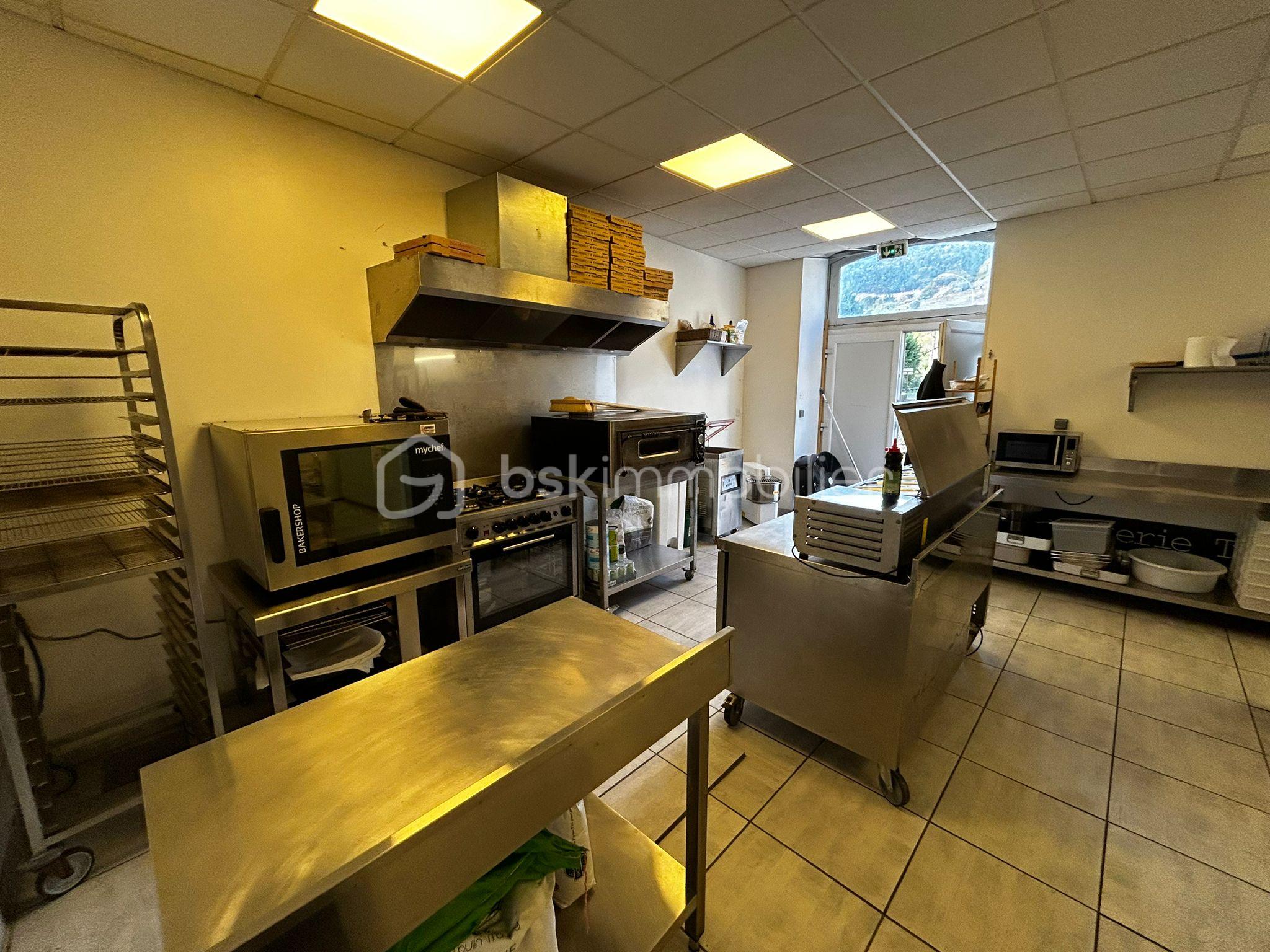 Fonds de commerce - WhatsApp Image 2025-11-03 à 16.17.25_708d1439.jpg