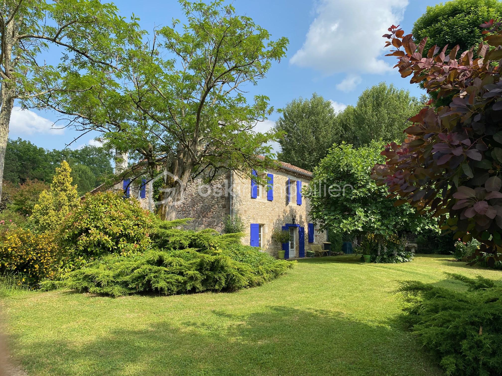 Maison 6 pièces 205 m² · à Agen · 204,9 m² · 420 000 €