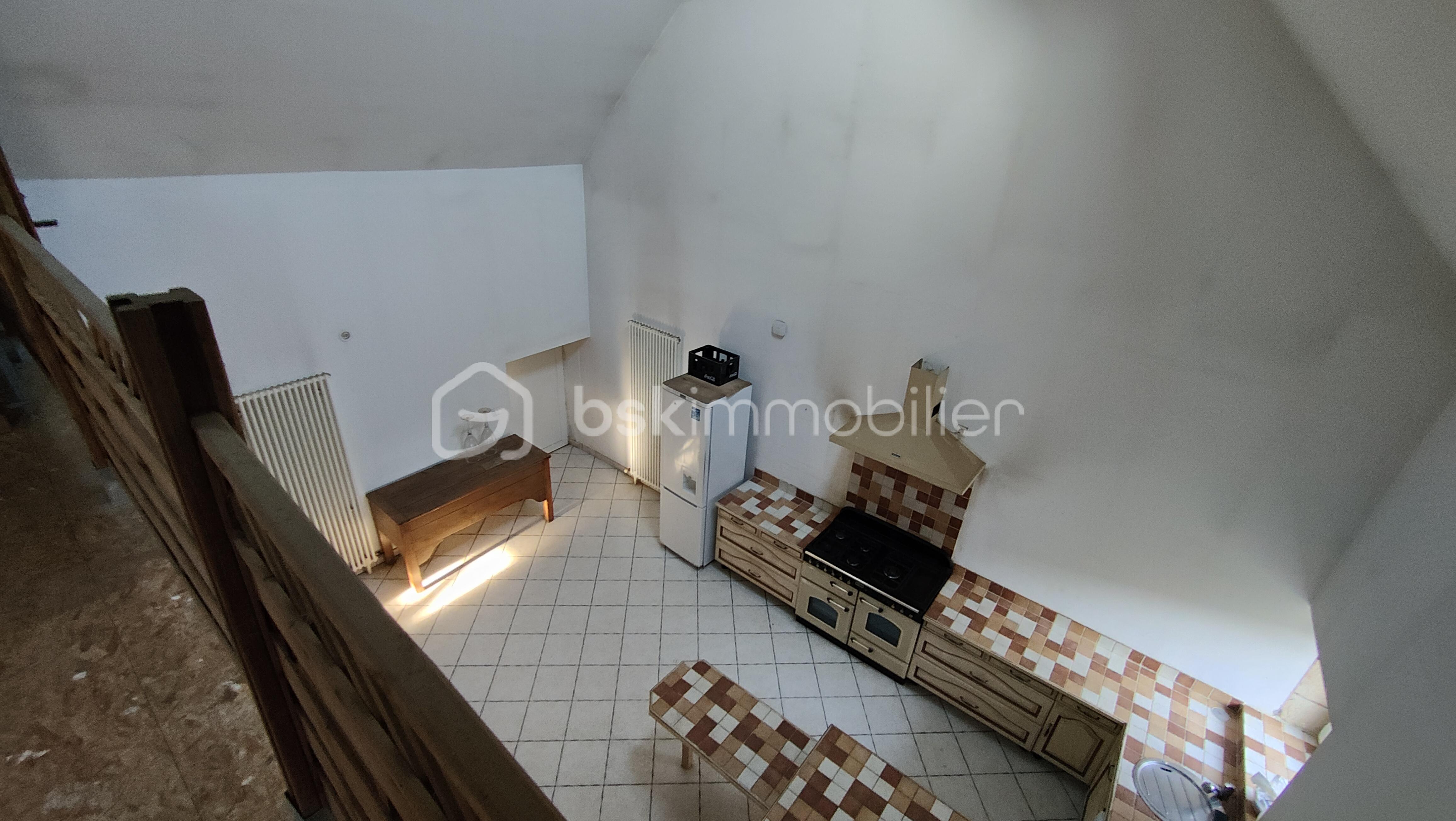 Maison ancienne de 201 m² - IMG20251218142203.jpg