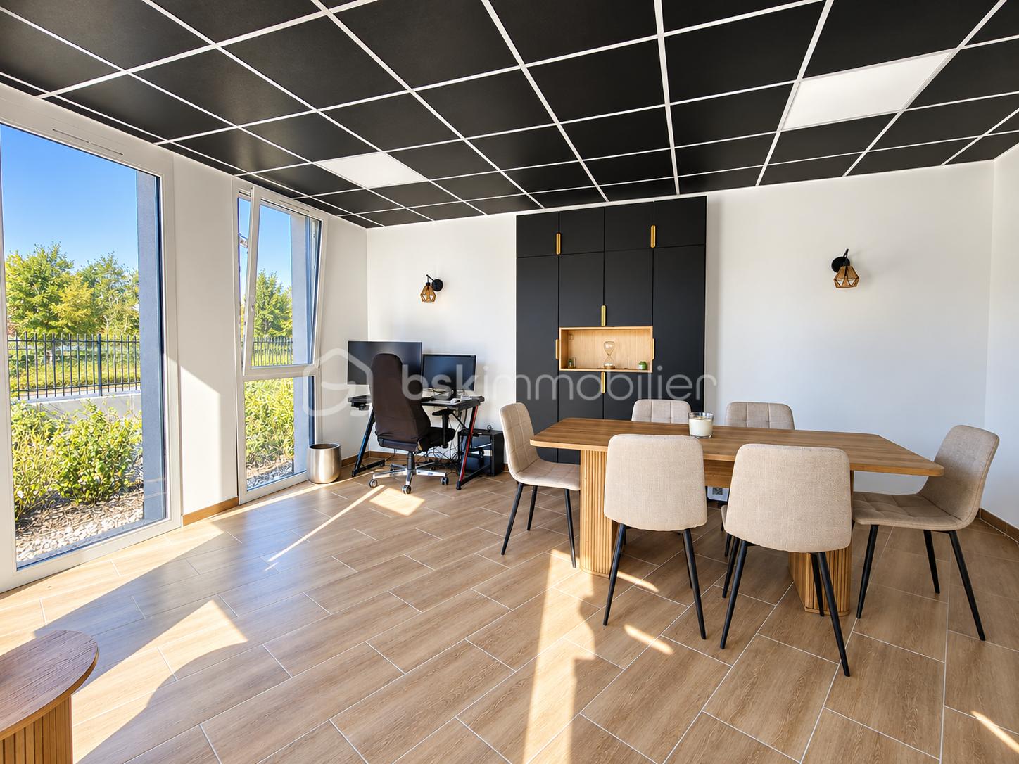 Local commercial 3 pièces 115 m² · à Rumilly · 115 m² · 250 000 €
