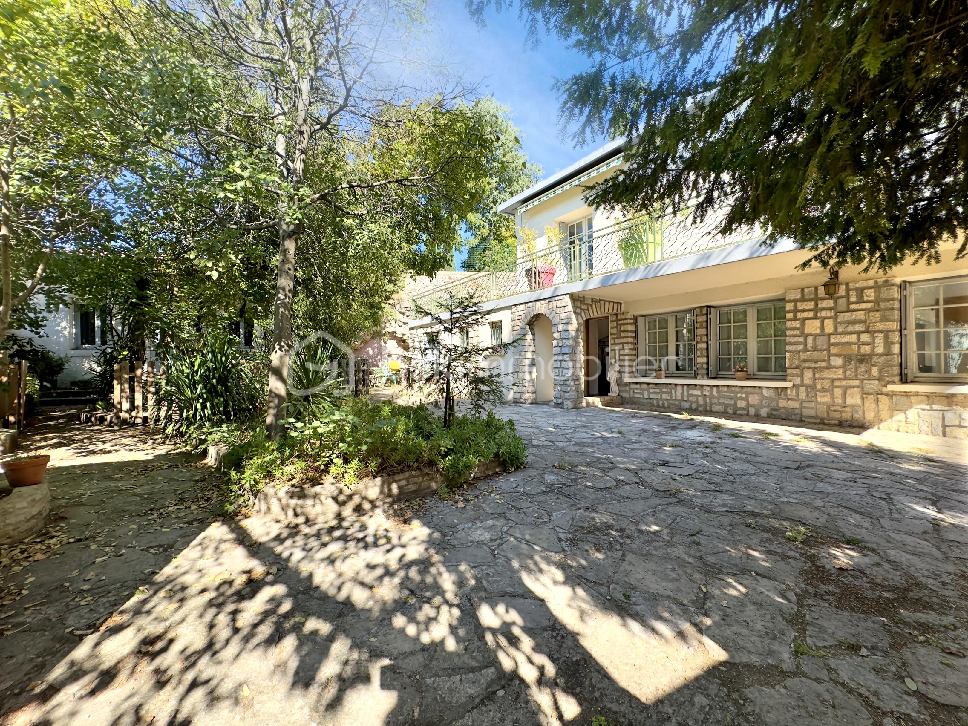 Maison de ville de 258,13 m² - 6d001065-fdec-48c4-bd36-fee75aabac6c.jpg