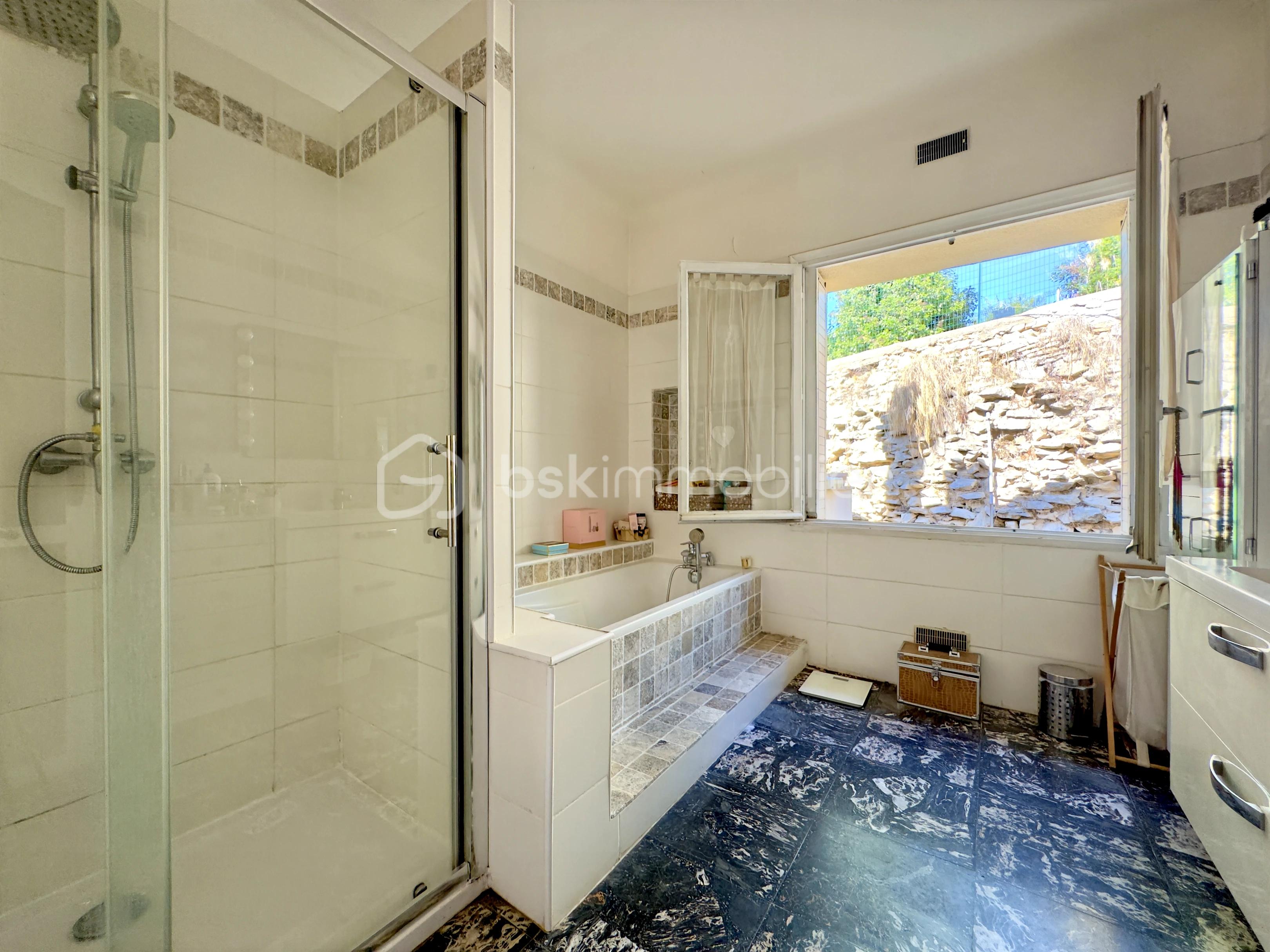 Maison de ville de 258,13 m² - 64117695-abf4-42e7-b744-7790ab1c11ad.jpg
