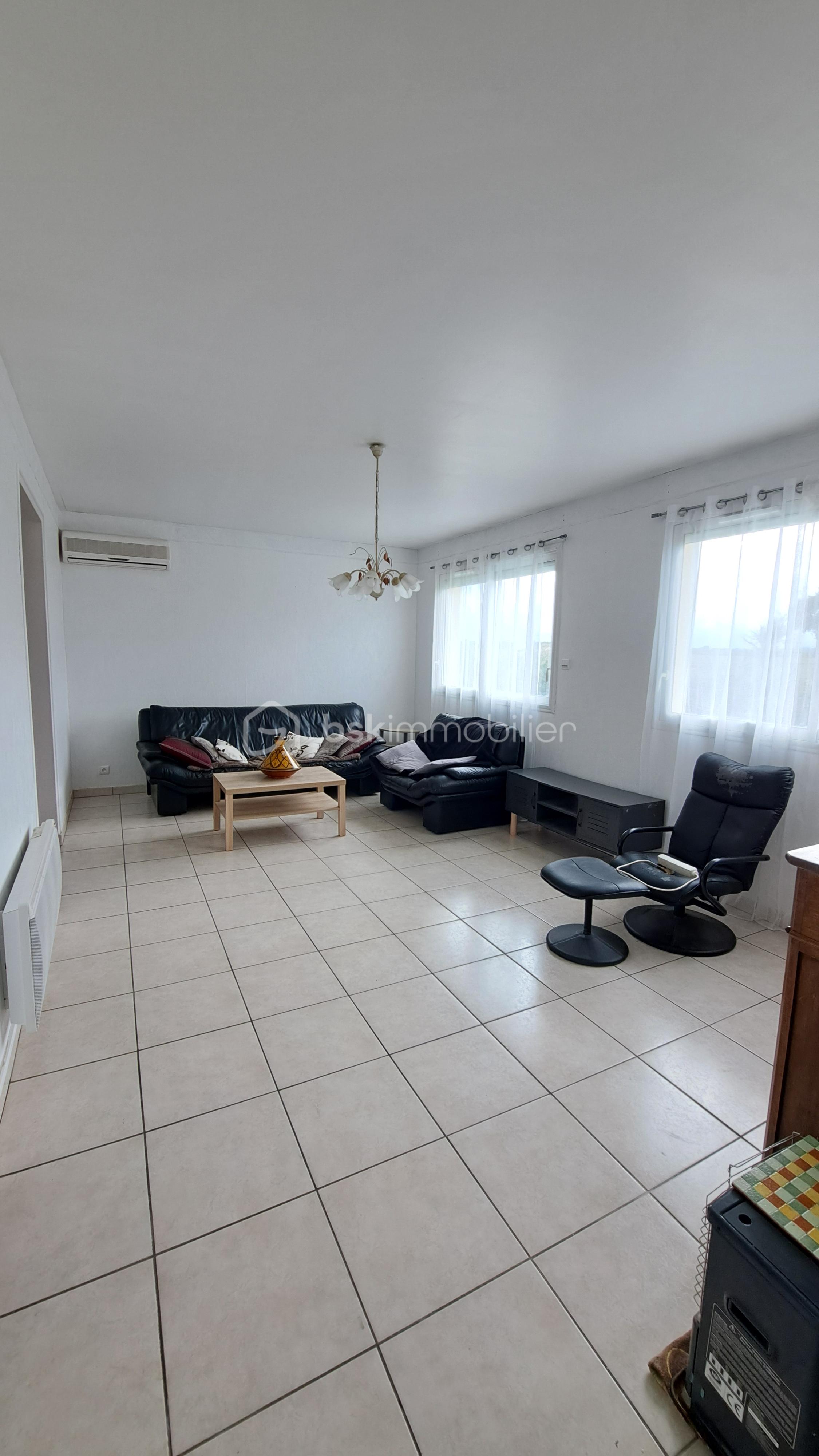 Maison traditionnelle de 181 m² - 20251027_160703.jpg