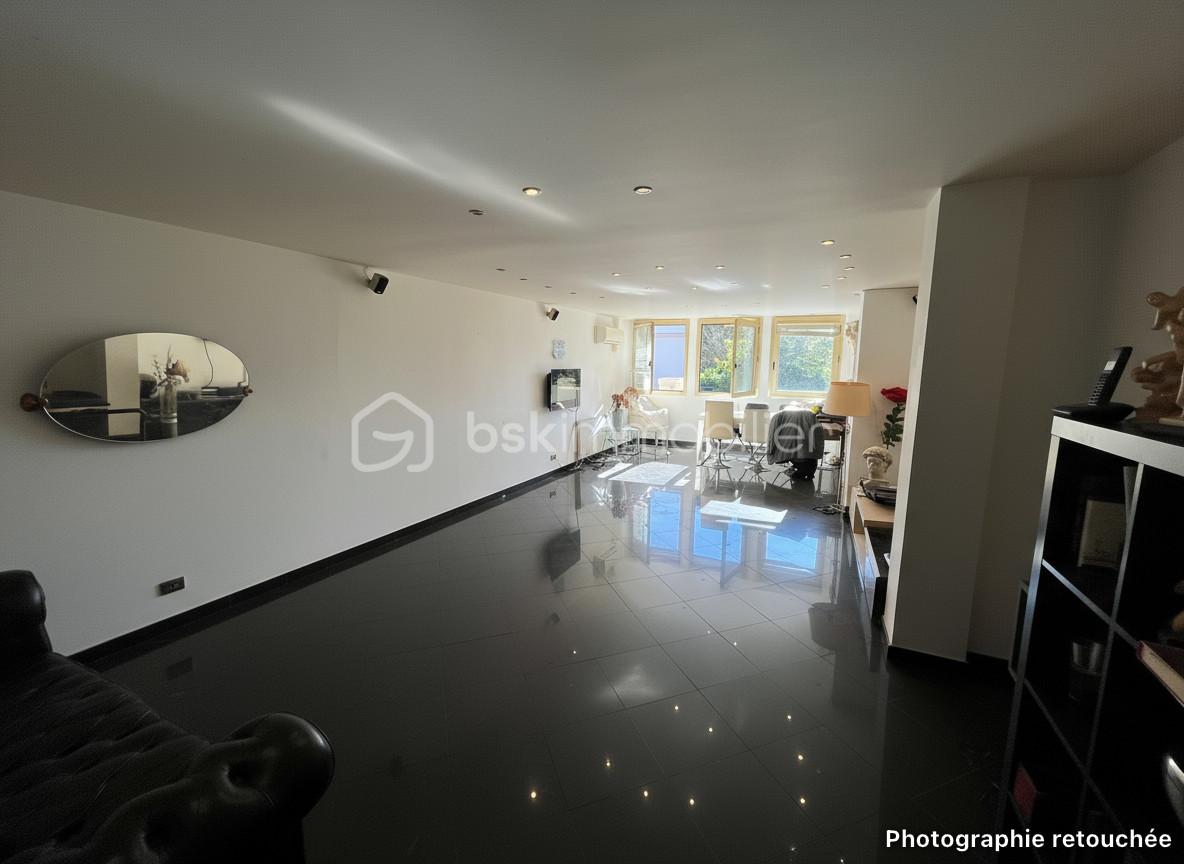 Appartement de 115 m² - generated_2025-10-20T21:03:32.720227.jpg.jpeg