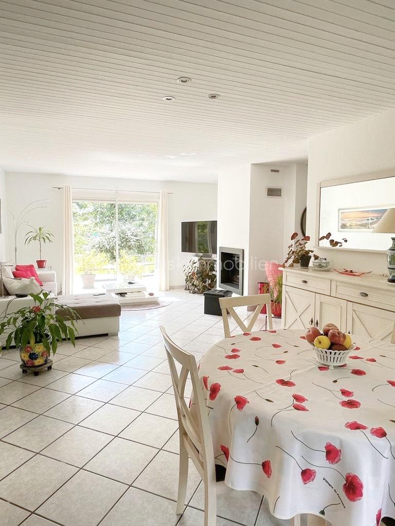Maison traditionnelle de 96 m² - 1693576213725.jpg