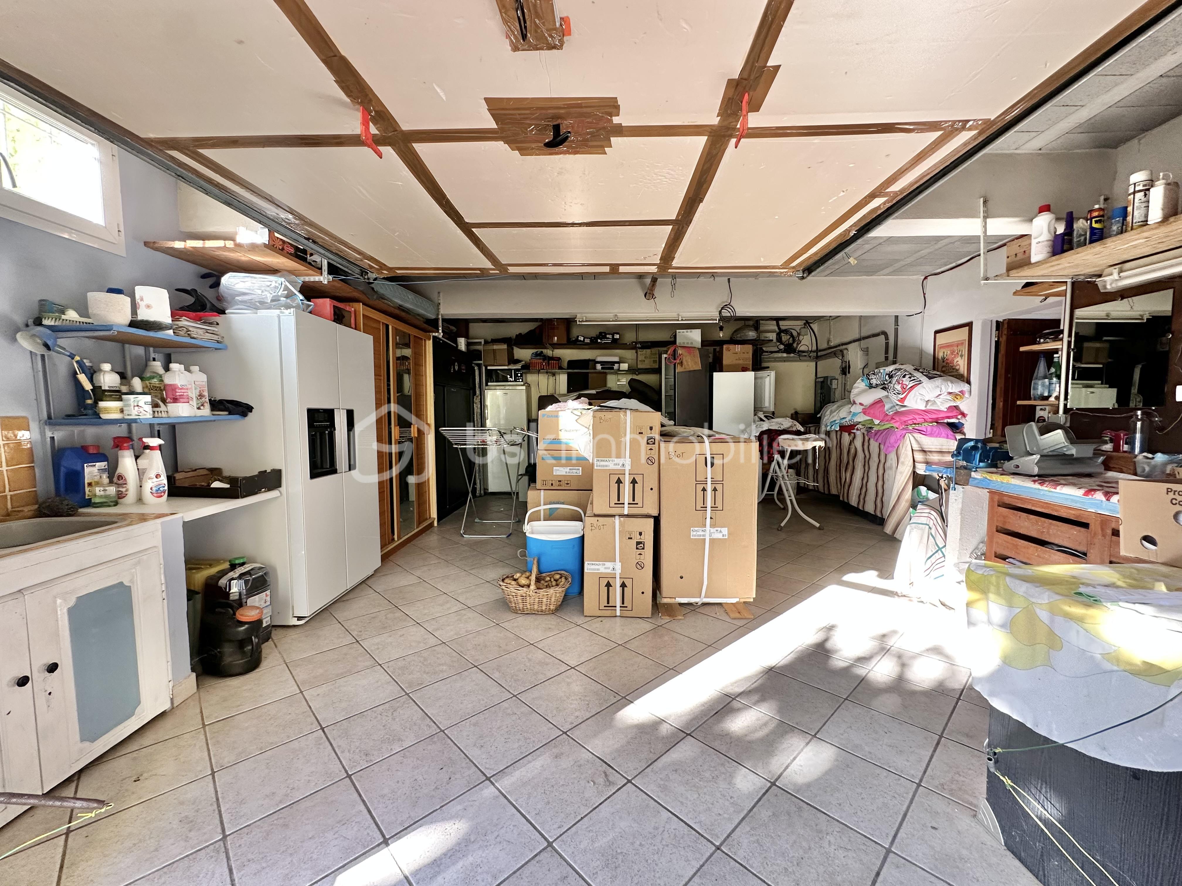 garage 2.jpeg