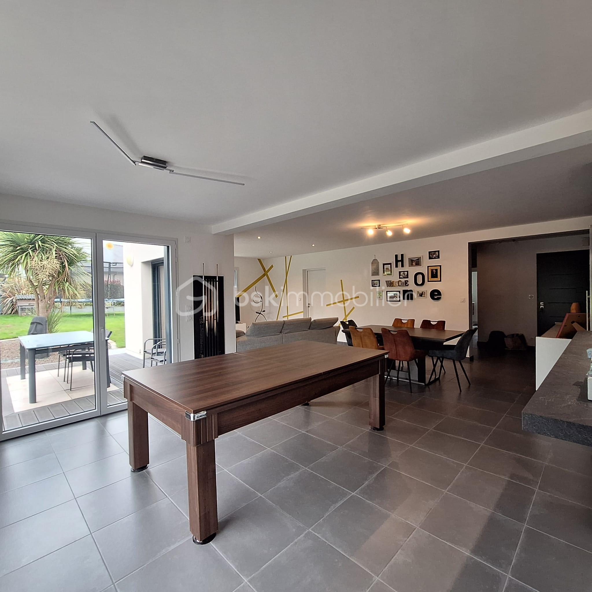 Pavillon de 191 m² - c9bc6bf6-3263-4e0d-bdc1-817bc572a857.jpeg