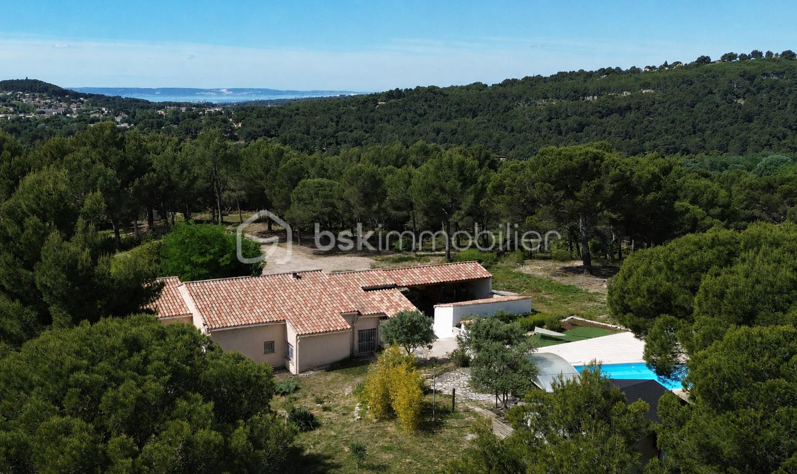 Maison 6 pièces · à Ventabren · 988 000 €