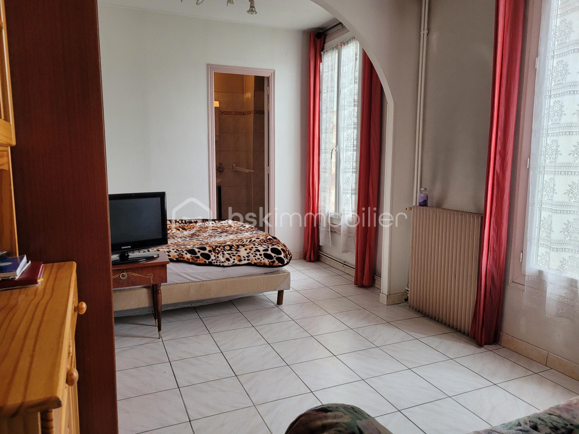 Immeuble mixte de 269,99 m² - 20250923_111721.jpg