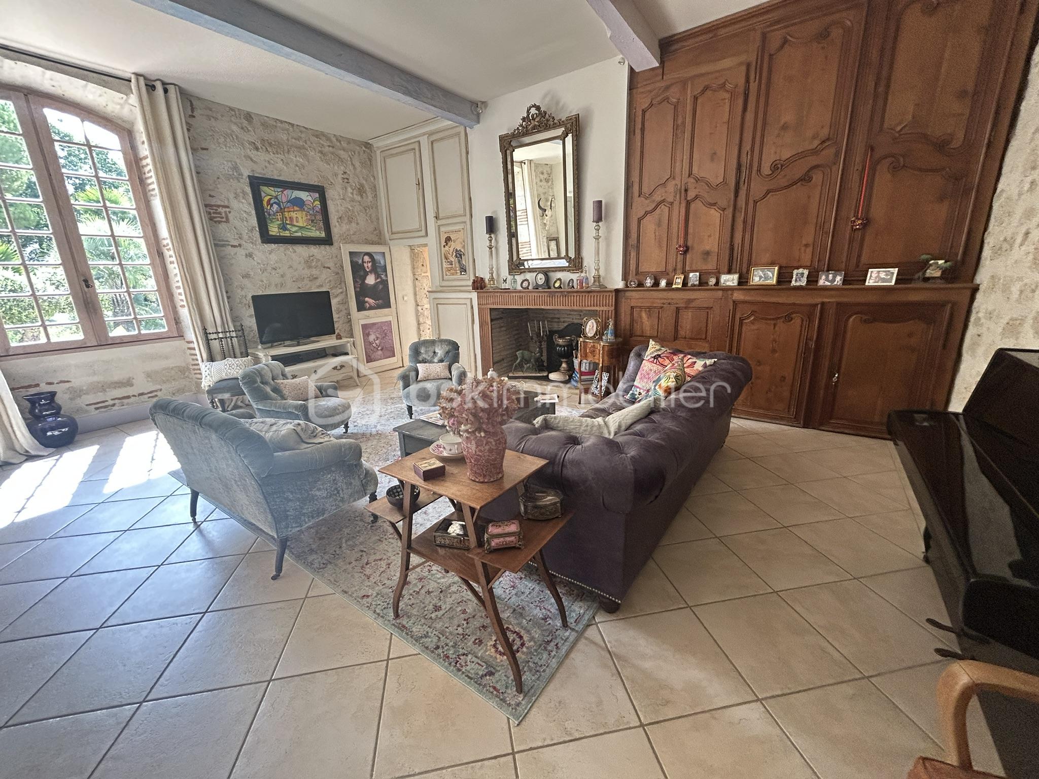 Maison de 597 m² - 8B6626DD-D89D-4C74-9DC3-ADFECD4E6067_1_102_o.jpeg